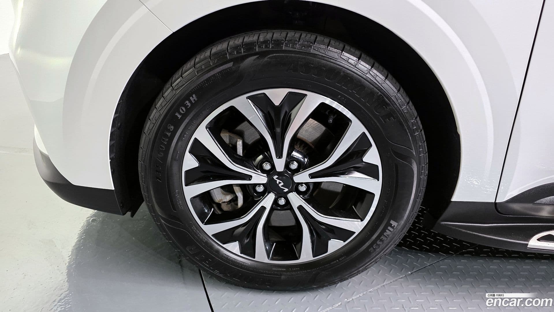 Main__Slider__Photo:Canival Kia 2023.0-4