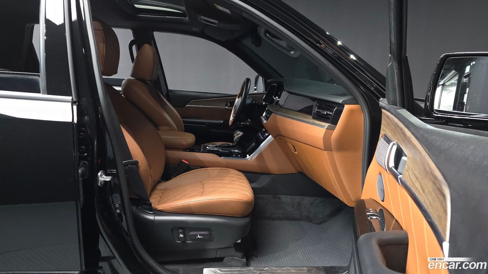 Main__Slider__Photo:Mohave Kia 2023.4-10