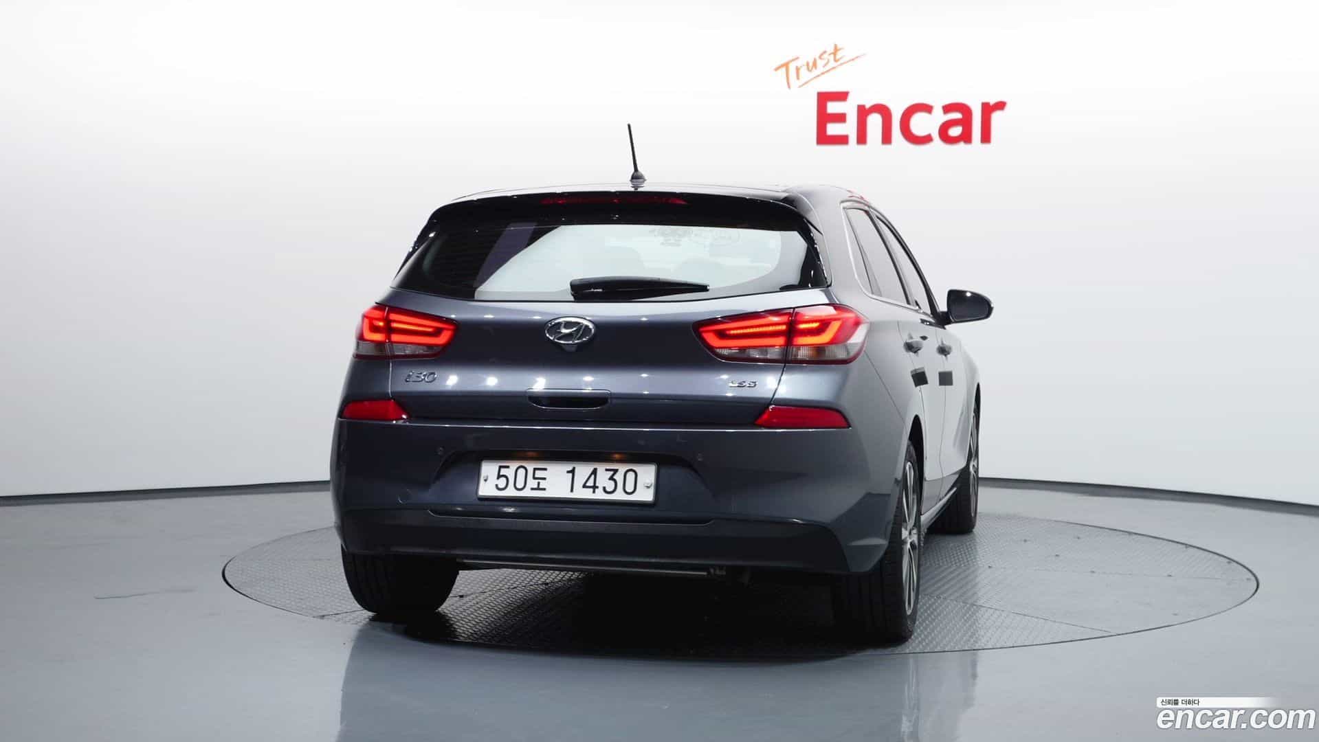 i30 Hyundai 2017.8-OUTER-004