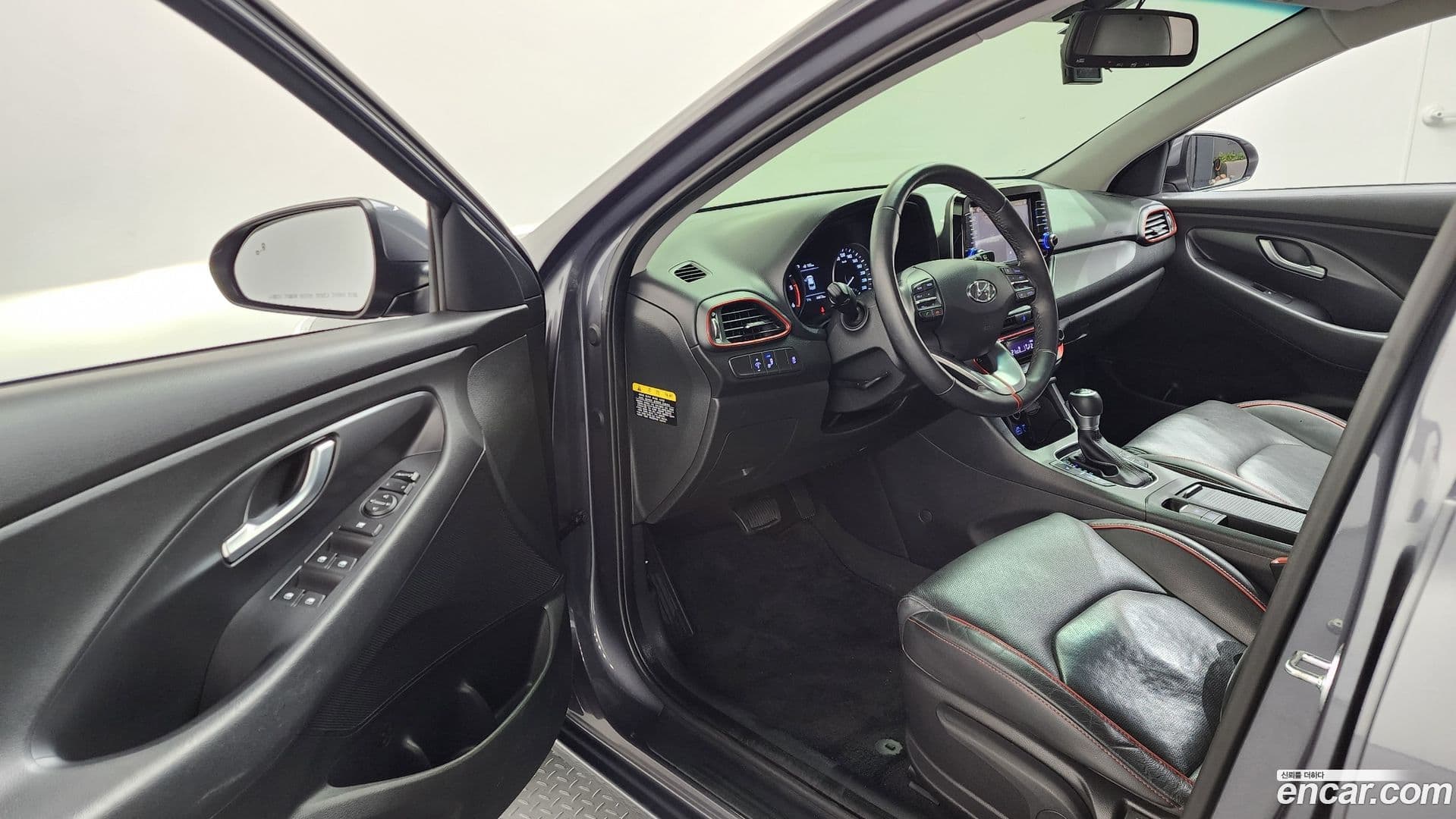 Main__Slider__Photo:i30 Hyundai 2017.8-10