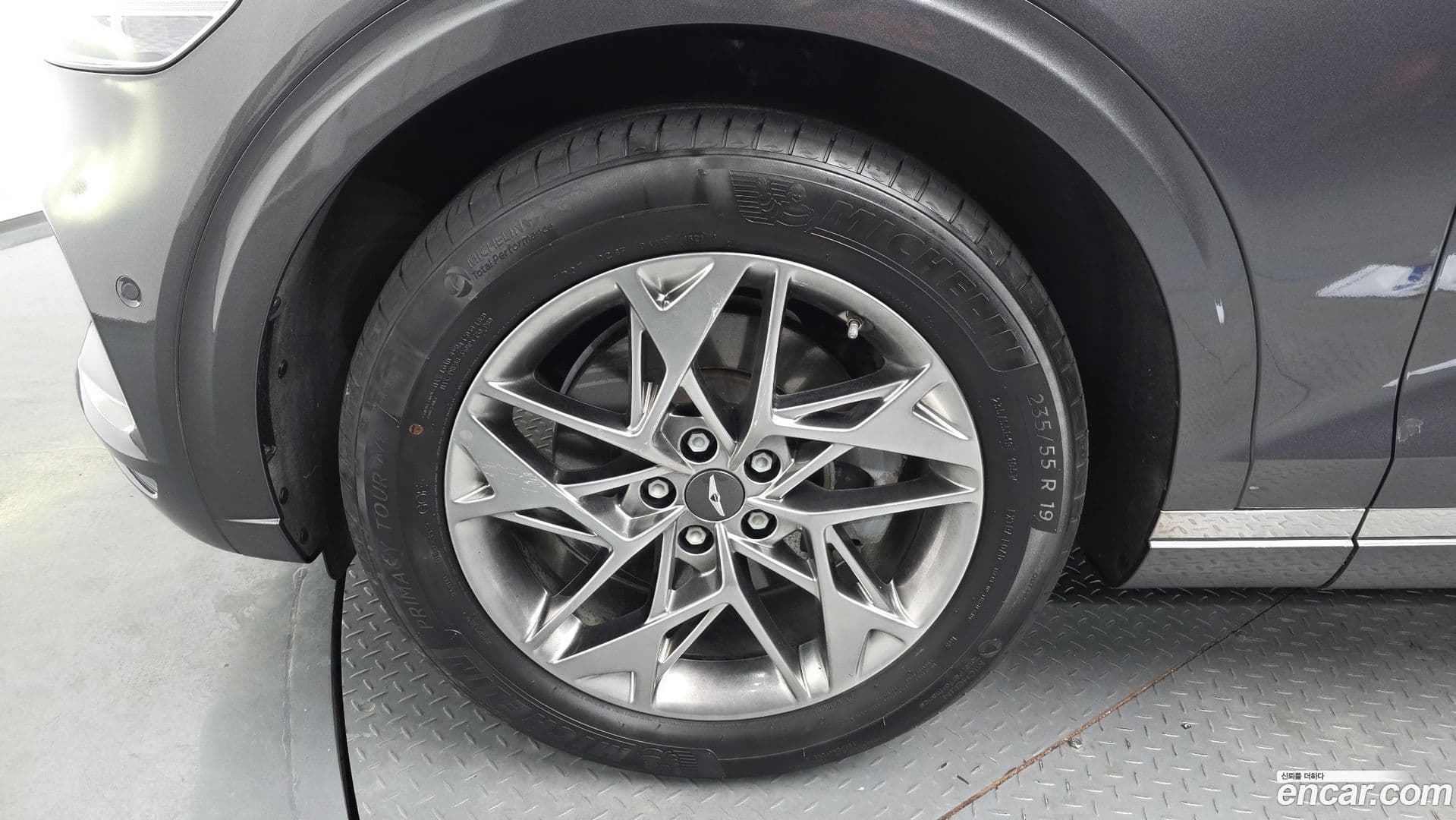 Main__Slider__Photo:GV70 Genesis 2021.6-4