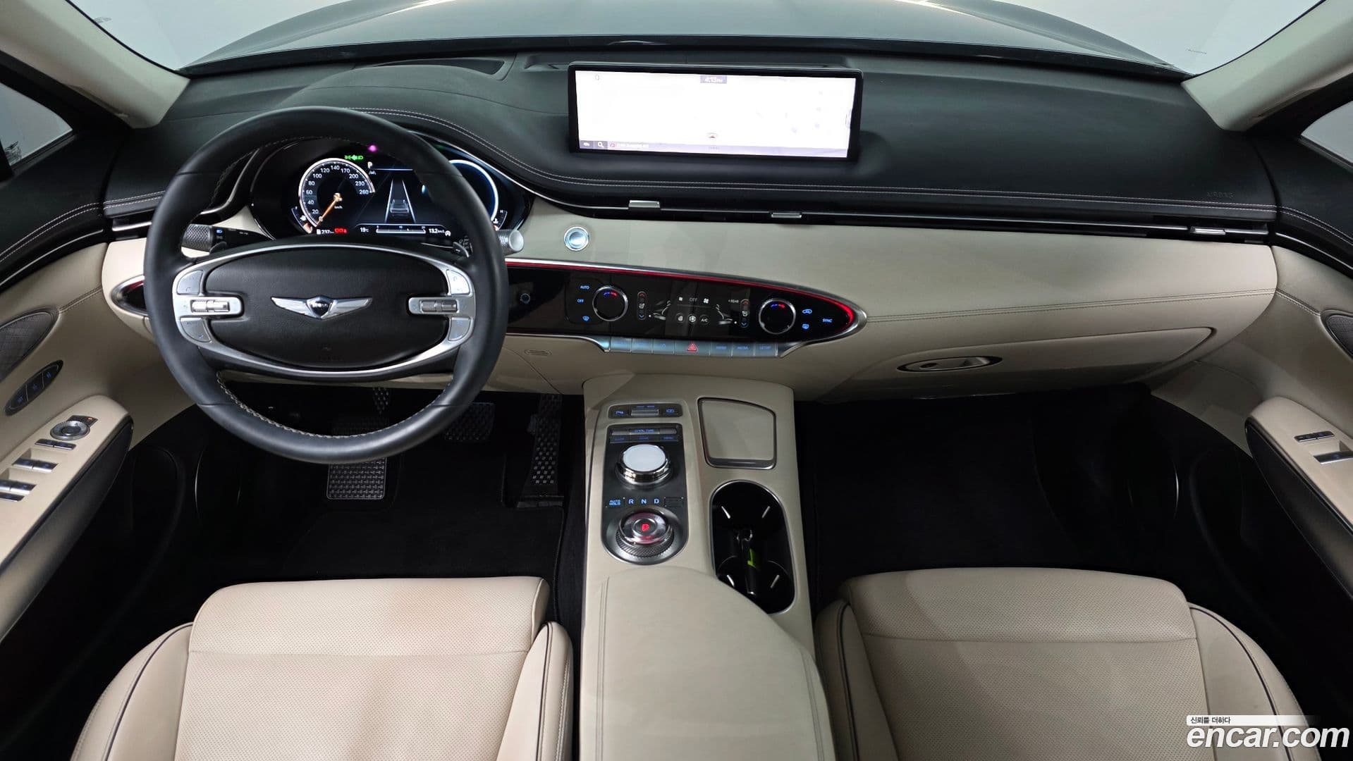 Main__Slider__Photo:GV70 Genesis 2021.6-6