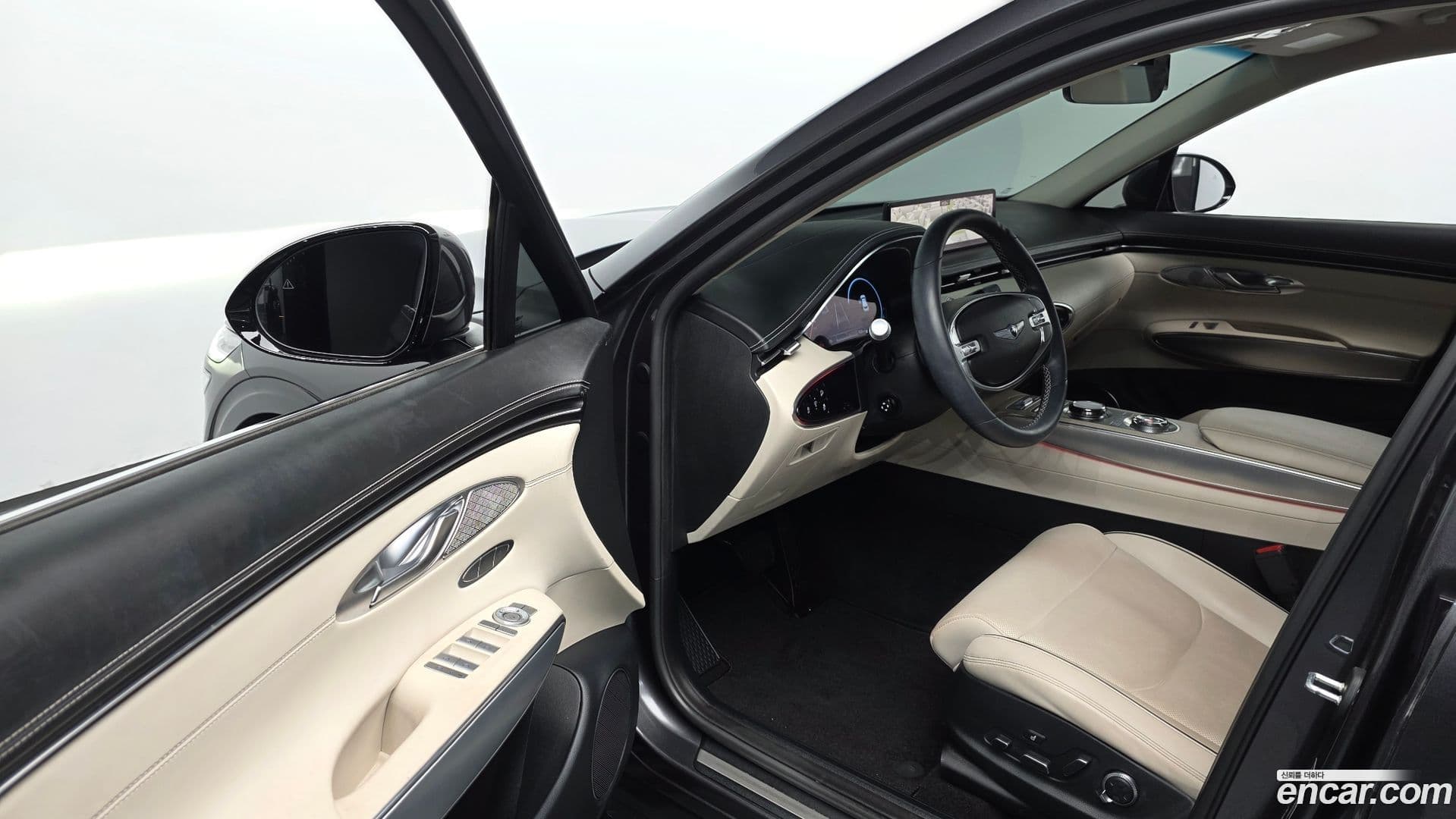 Main__Slider__Photo:GV70 Genesis 2021.6-11