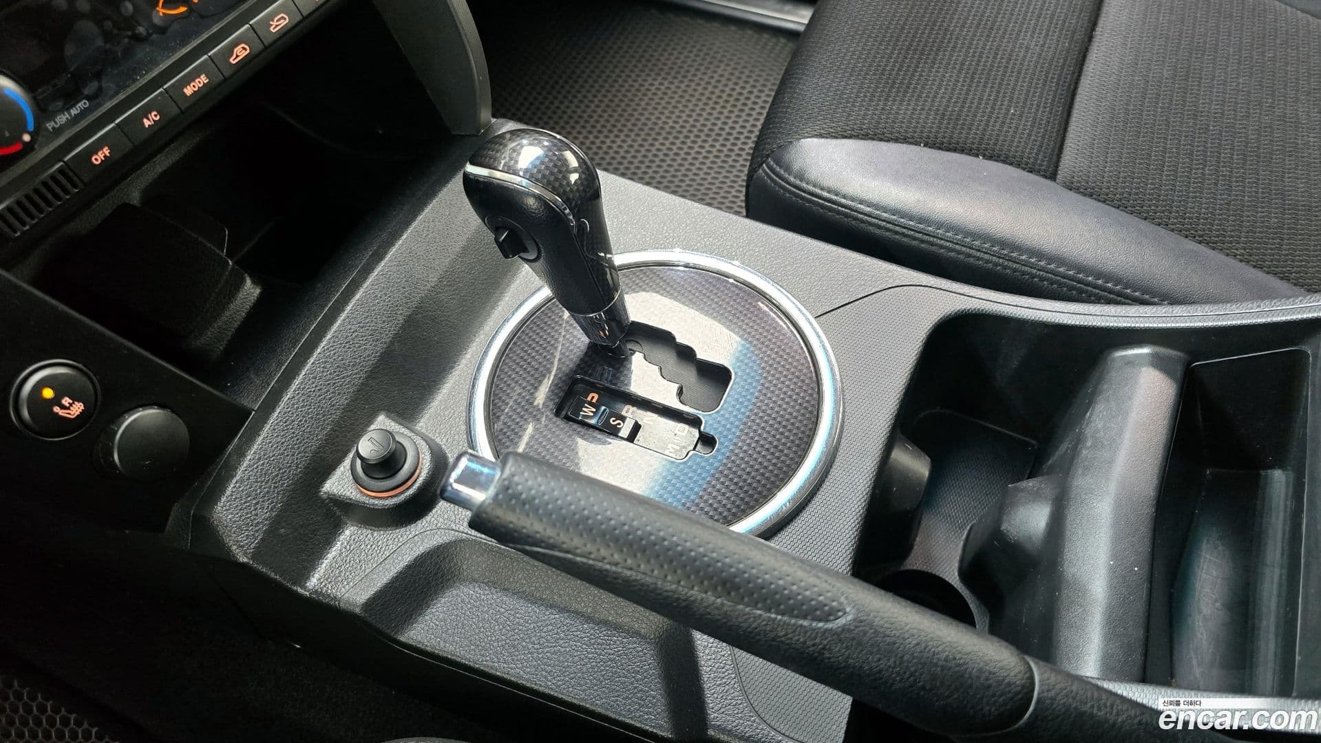 Main__Slider__Photo:KORANDO KG_Mobility_Ssangyong 2014.4-8