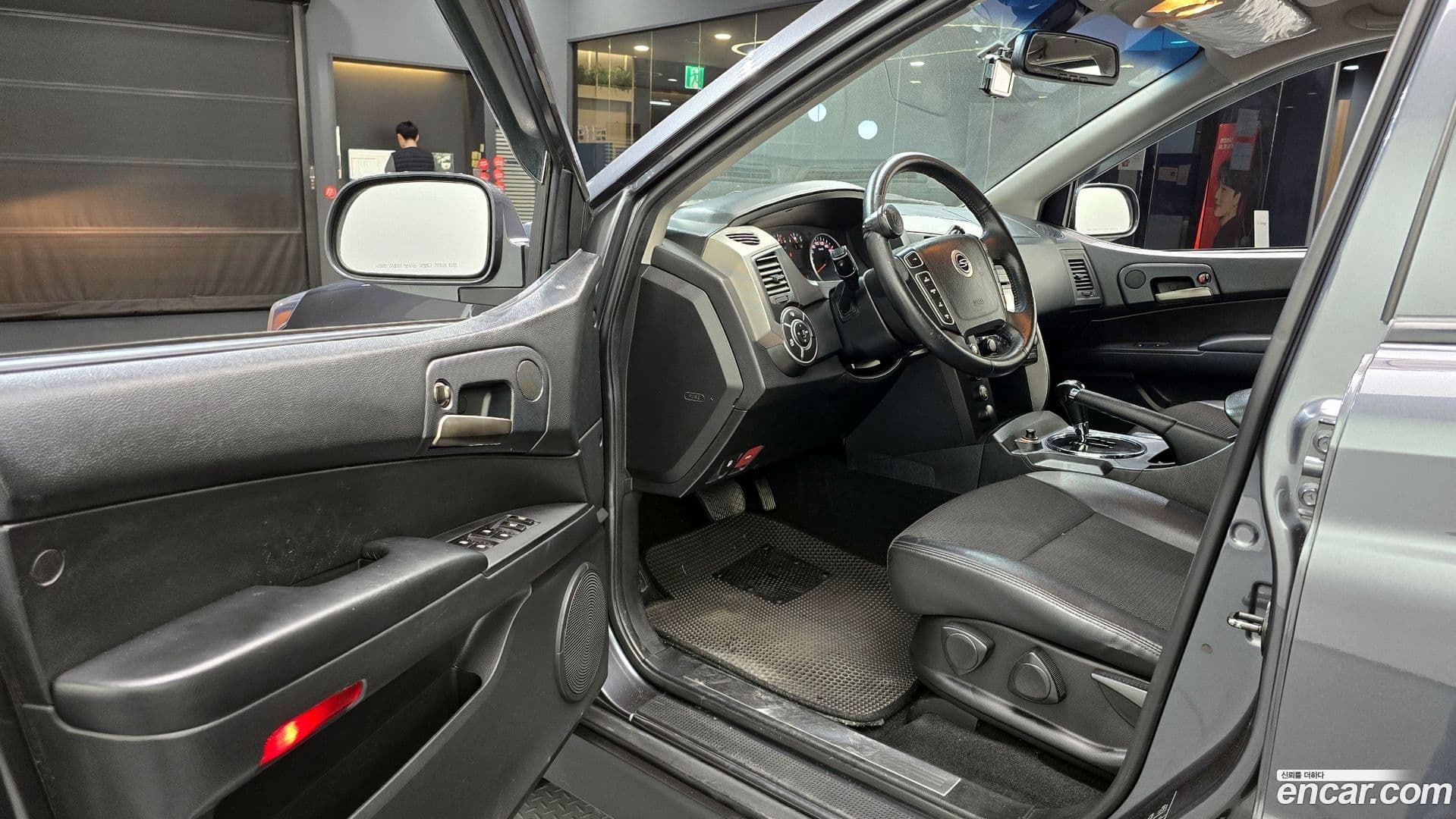 Main__Slider__Photo:KORANDO KG_Mobility_Ssangyong 2014.4-10