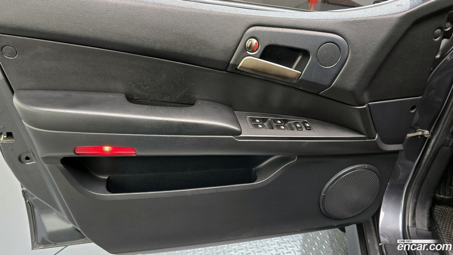 Main__Slider__Photo:KORANDO KG_Mobility_Ssangyong 2014.4-15