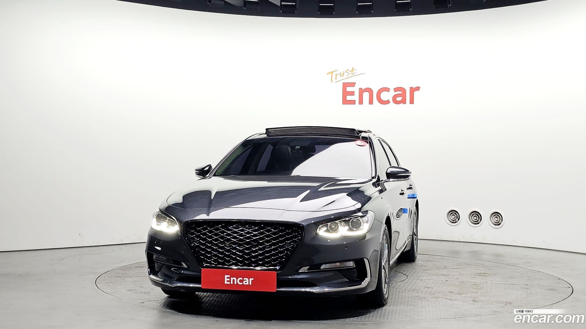 Main__Slider__Photo:Grandeur Hyundai 2017.10-2