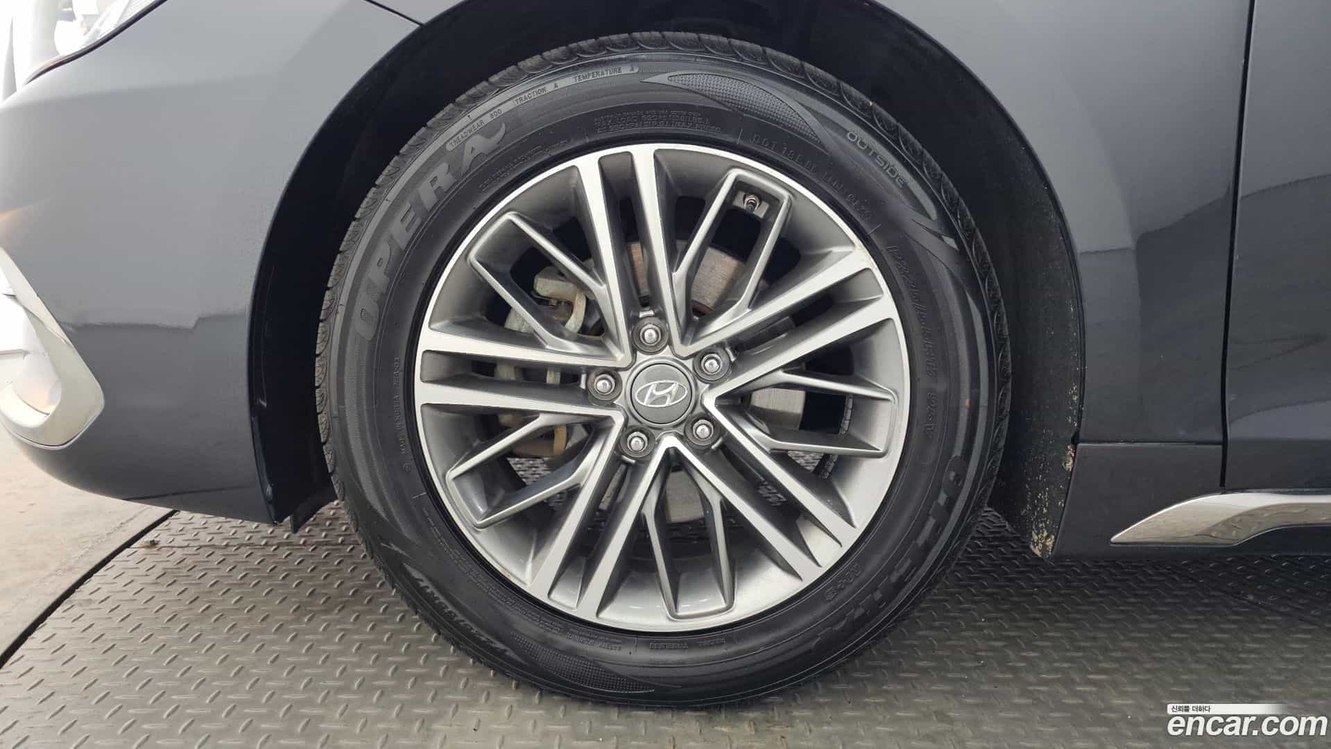 Grandeur Hyundai 2017.10-OUTER-005