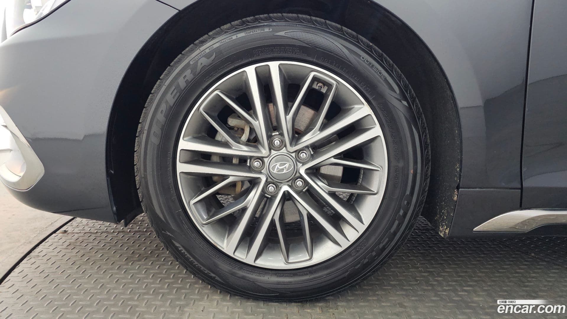 Main__Slider__Photo:Grandeur Hyundai 2017.10-4