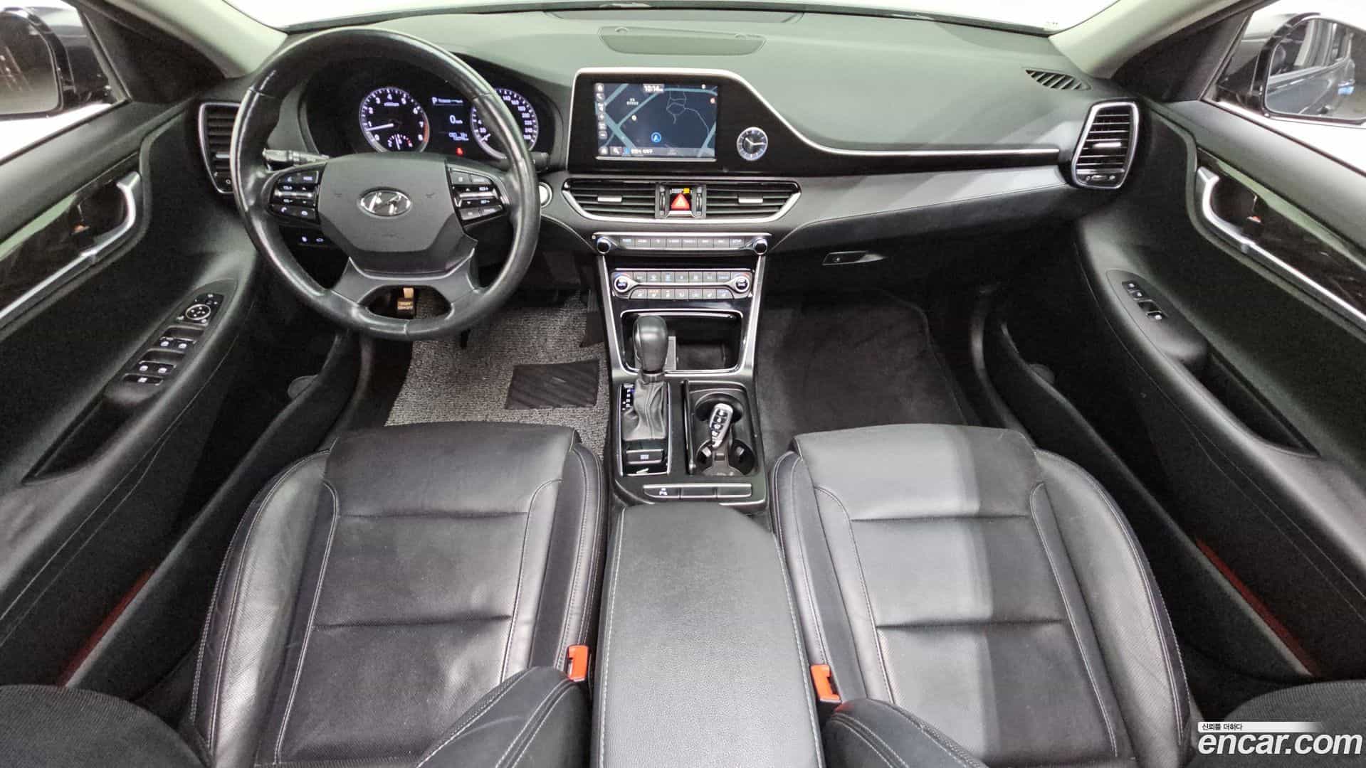 Grandeur Hyundai 2017.10-INNER-007