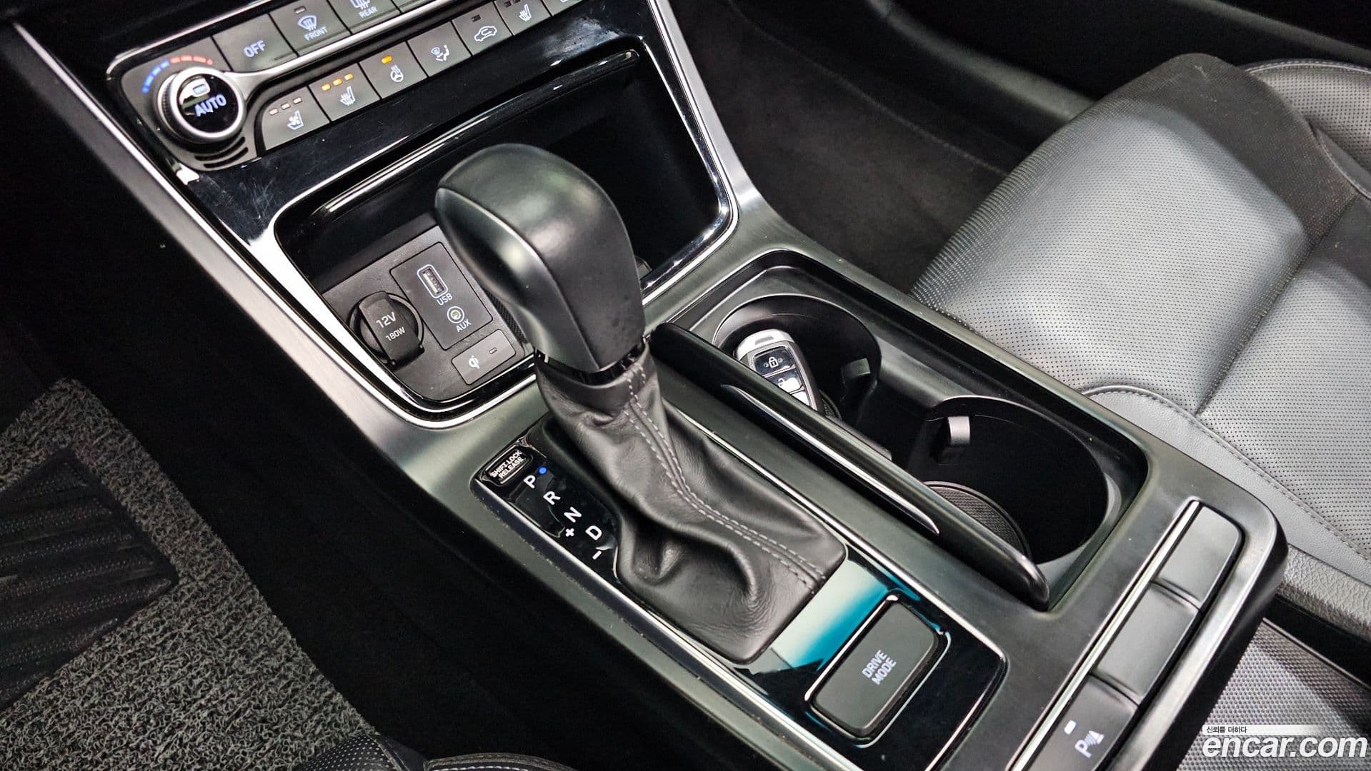 Main__Slider__Photo:Grandeur Hyundai 2017.10-8