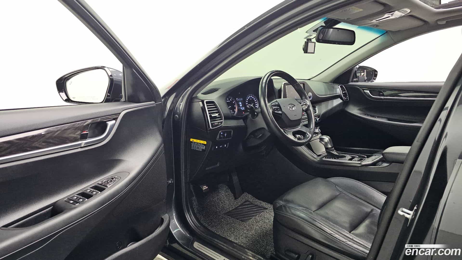 Grandeur Hyundai 2017.10-INNER-010