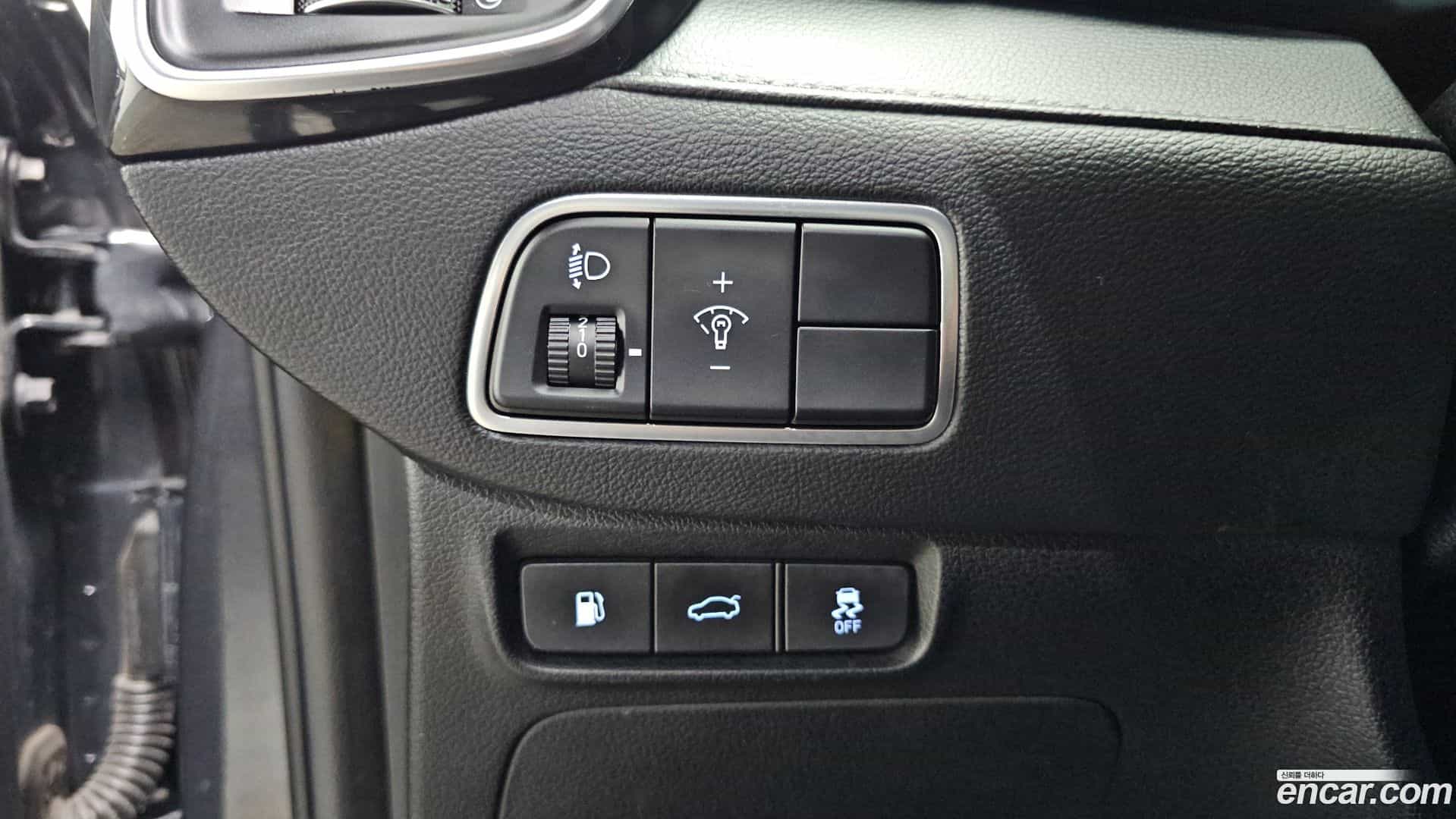 Grandeur Hyundai 2017.10-OPTION-018