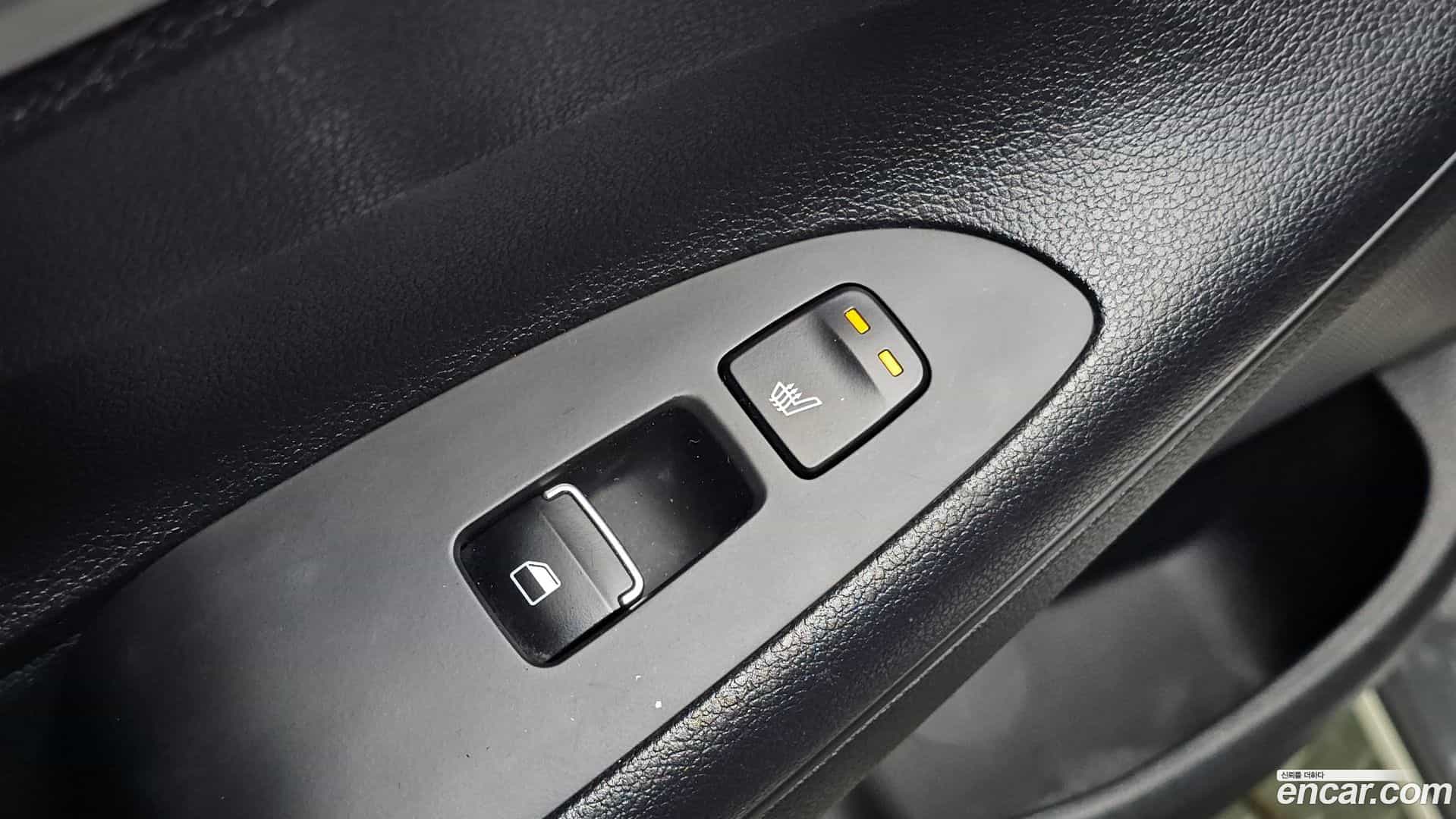 Grandeur Hyundai 2017.10-OPTION-024