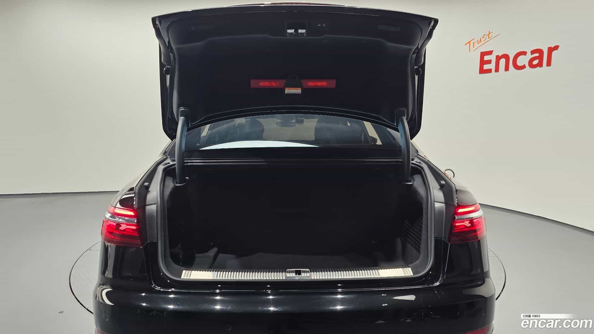 A8 Audi 2023.10-OPTION-024