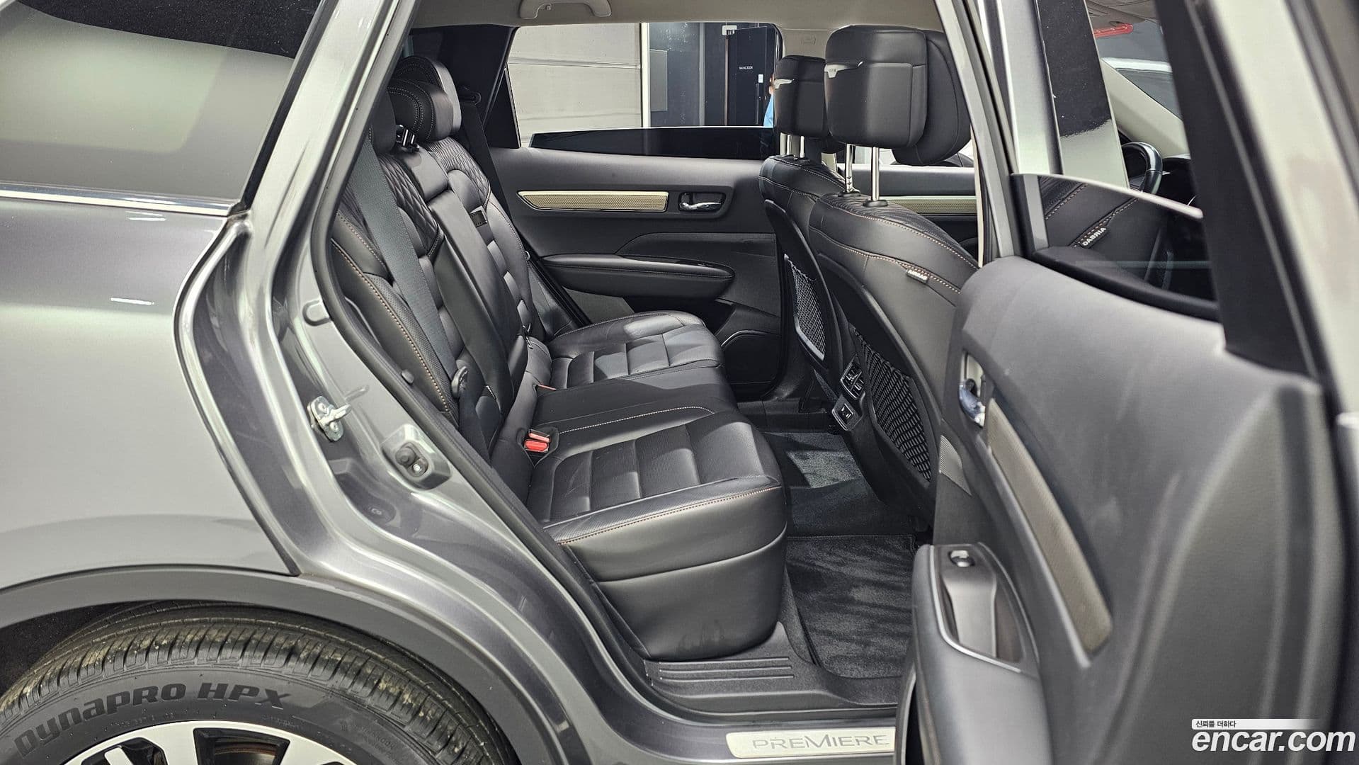 Main__Slider__Photo:QM6 Renault-KoreaSamsung 2020.1-11