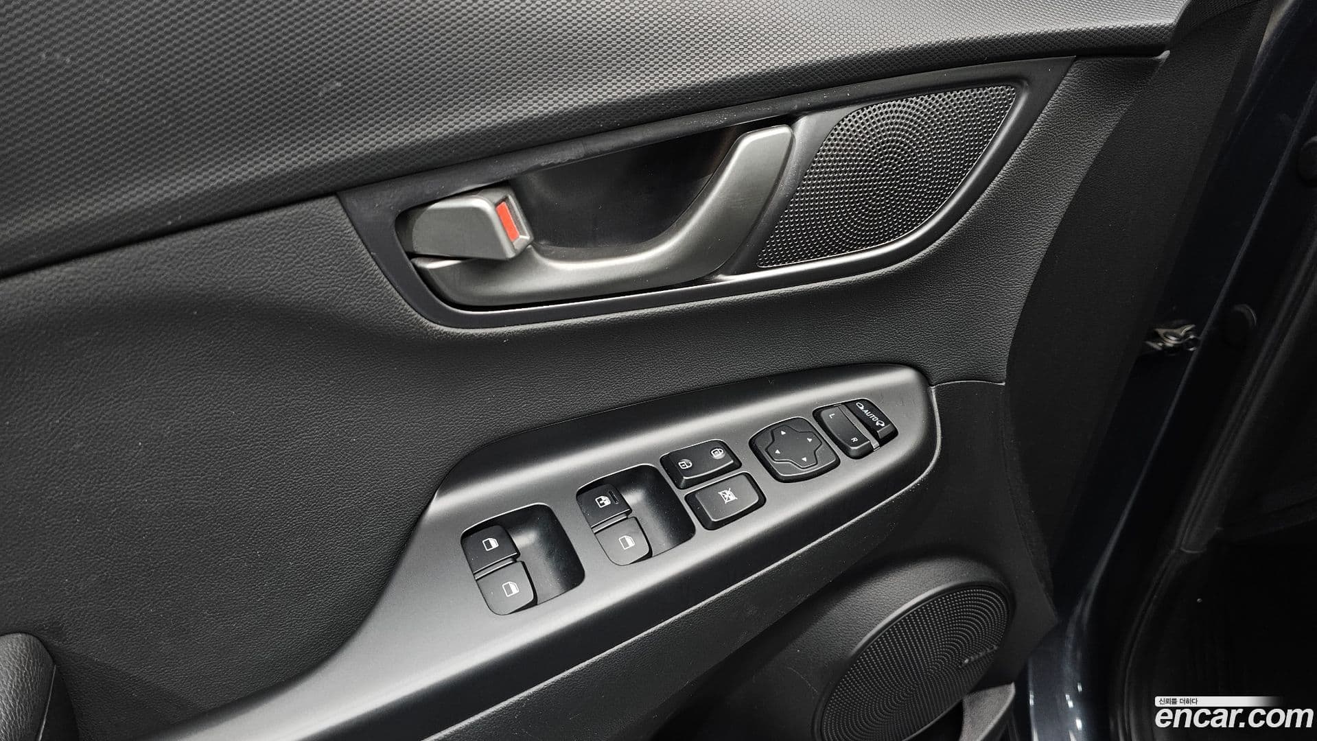 Main__Slider__Photo:Kona Hyundai 2018.6-15