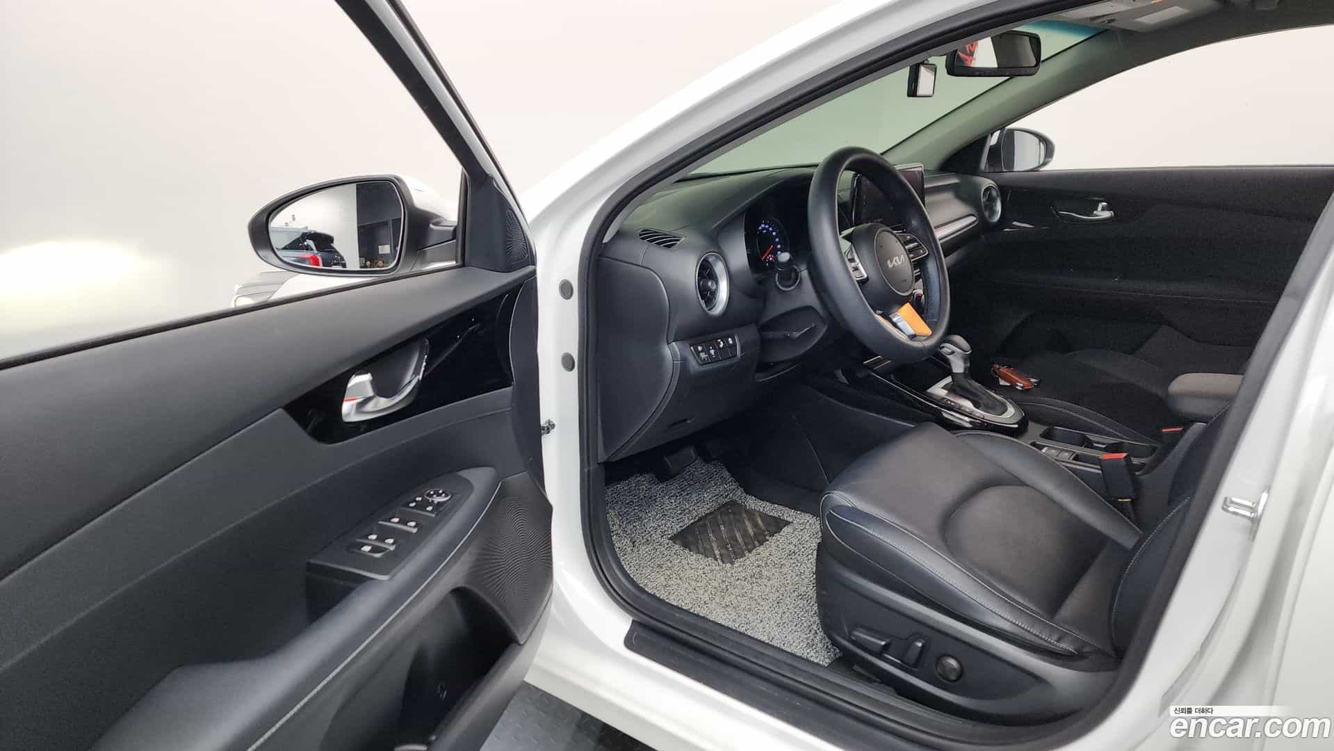 K3 Kia 2022.5-INNER-010