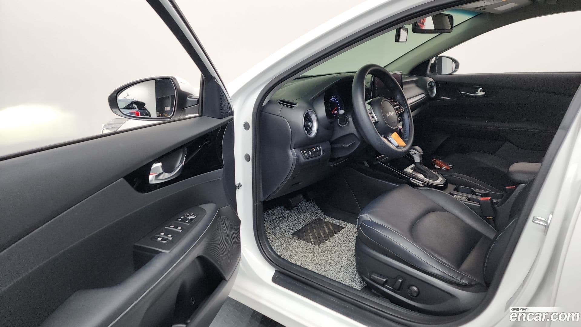 Main__Slider__Photo:K3 Kia 2022.5-9