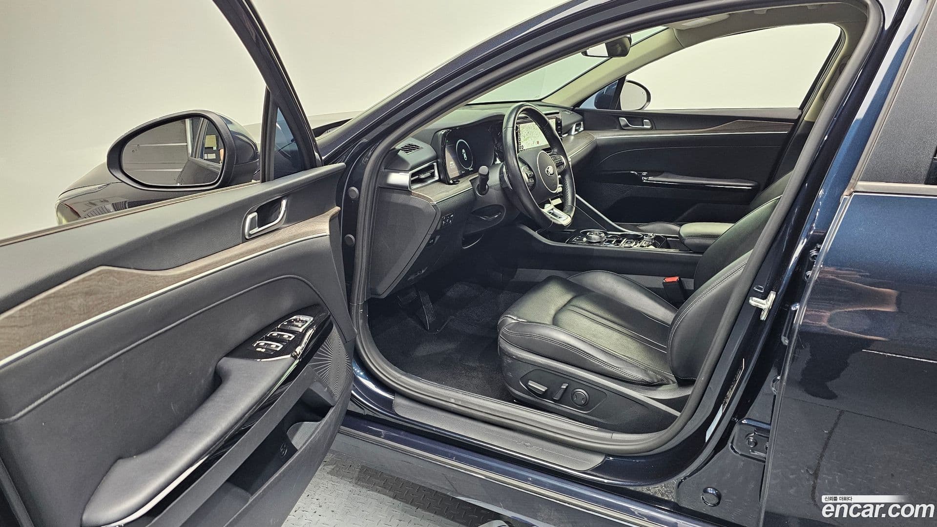 Main__Slider__Photo:K5 Kia 2021.0-9