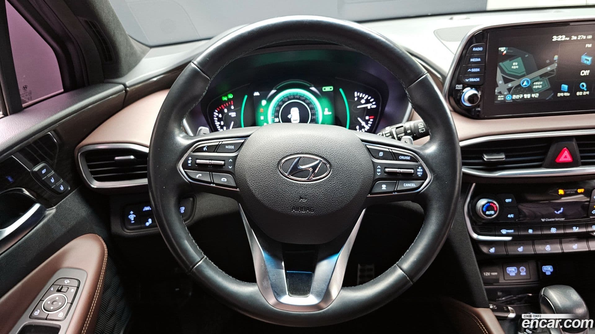 Main__Slider__Photo:Santafe Hyundai 2018.11-12