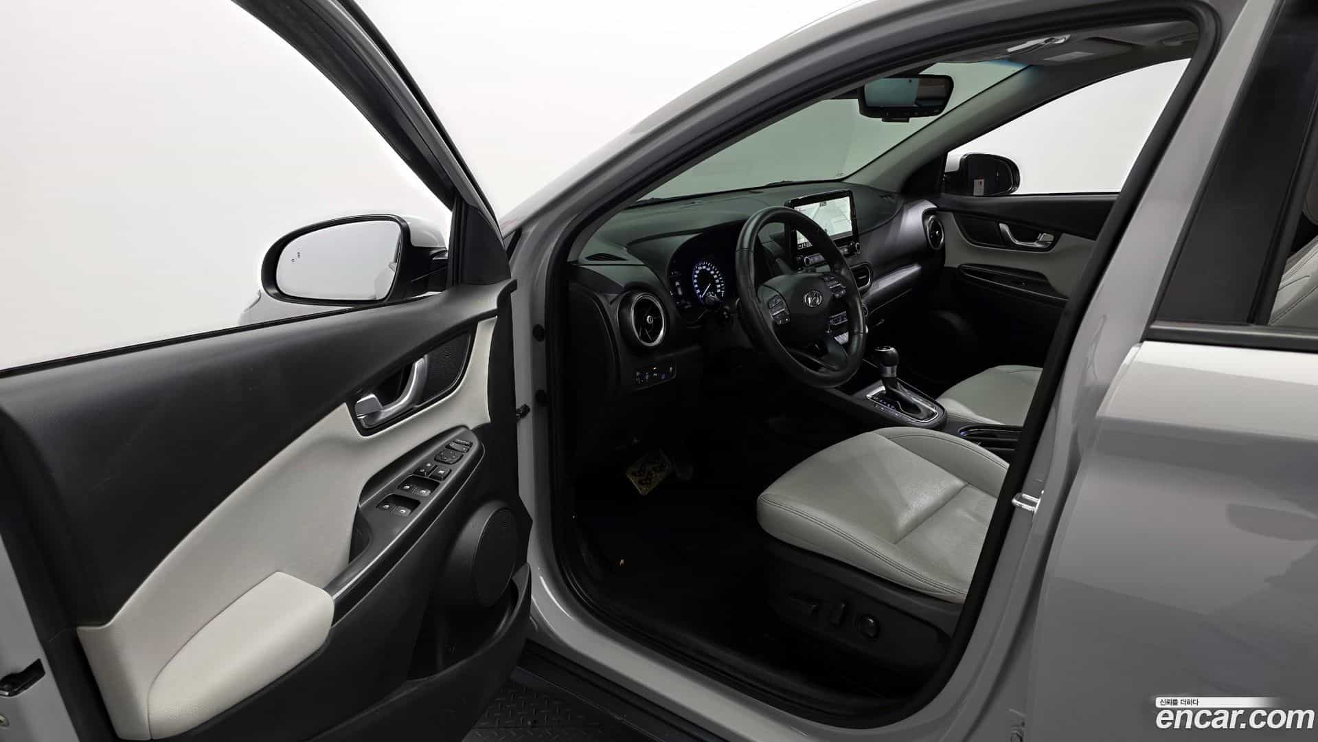 Kona Hyundai 2021.2-INNER-010