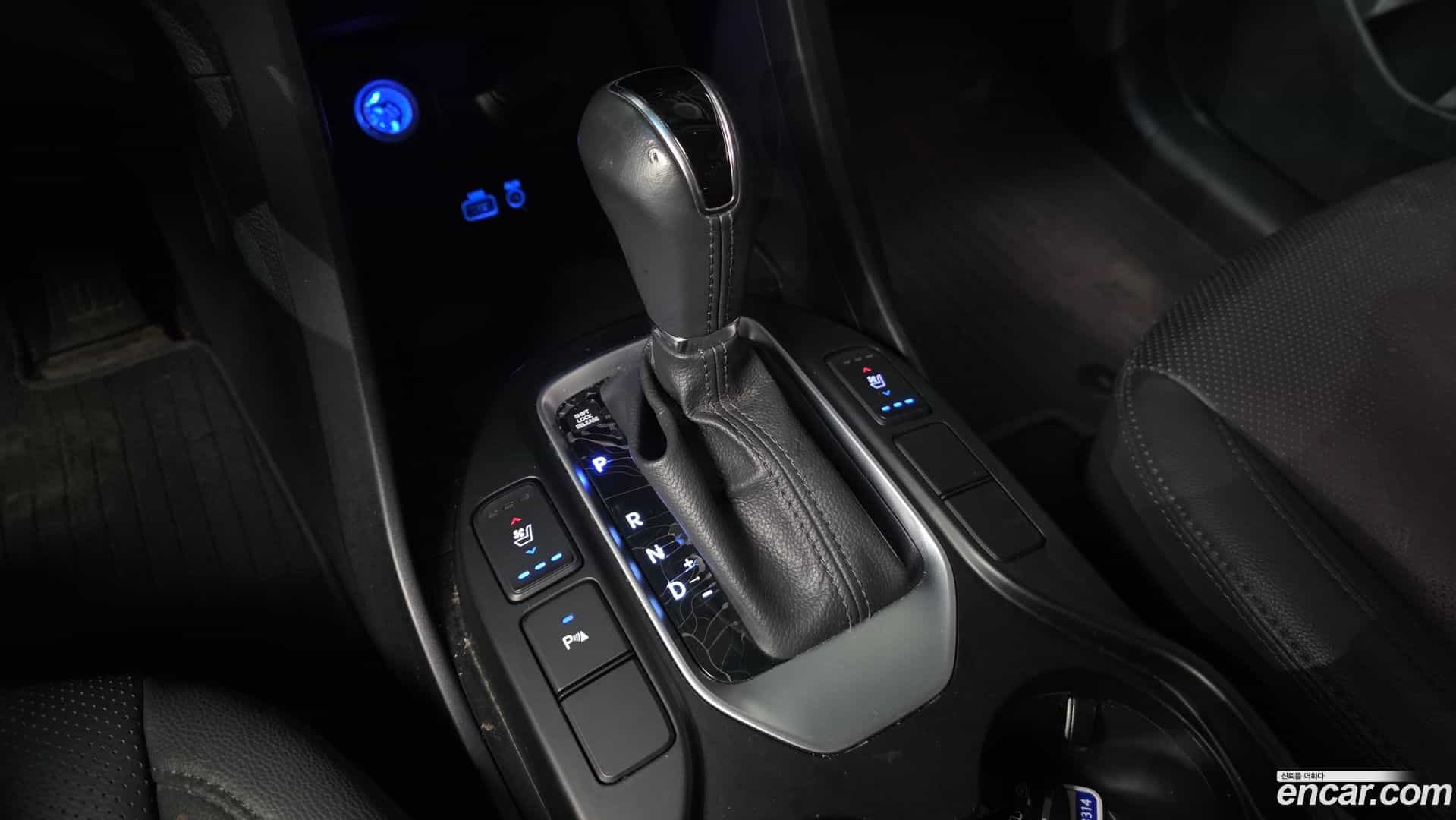 Santafe Hyundai 2017.4-INNER-009