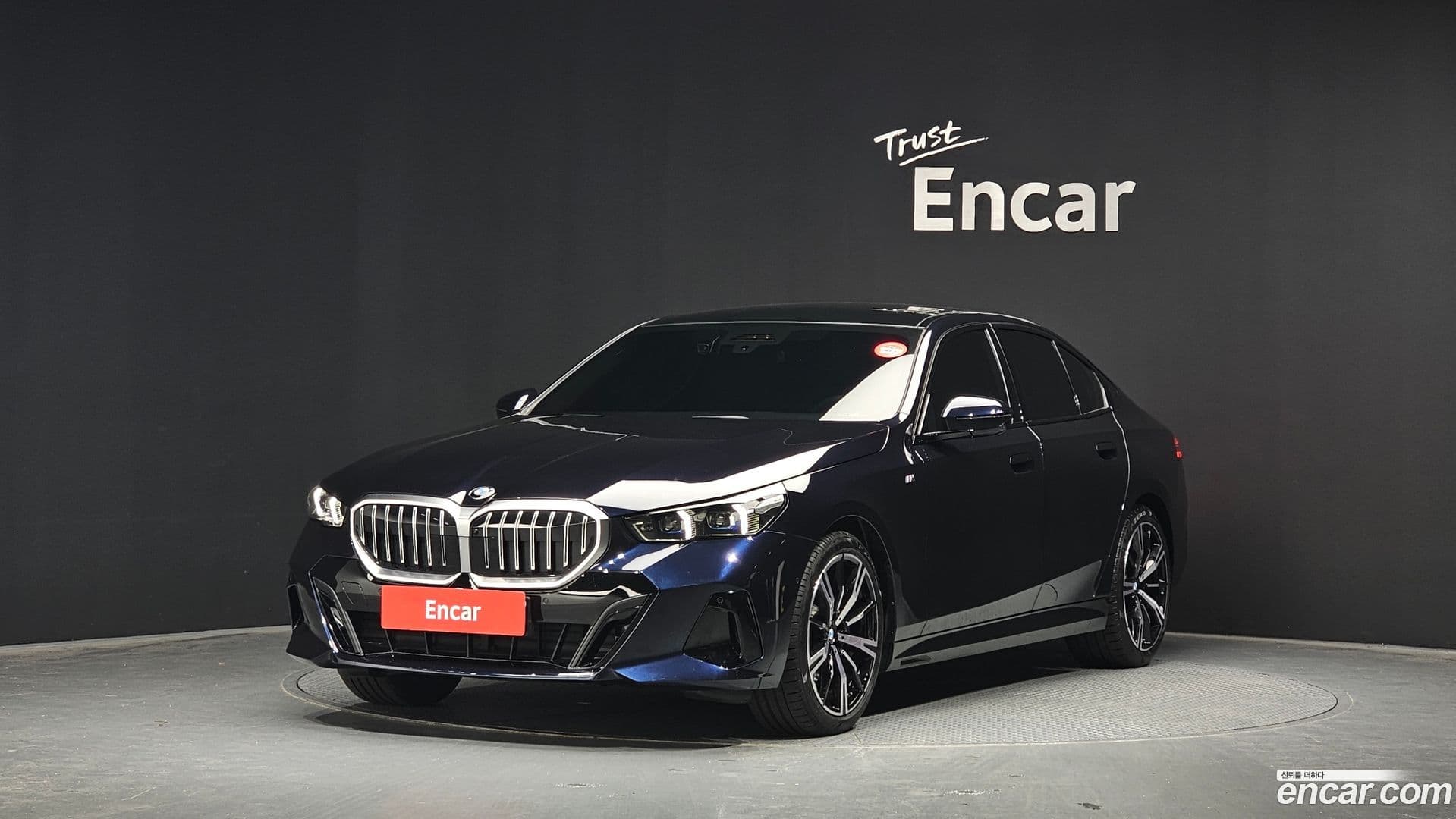 Main__Slider__Photo:5-Series BMW 2025.2-0