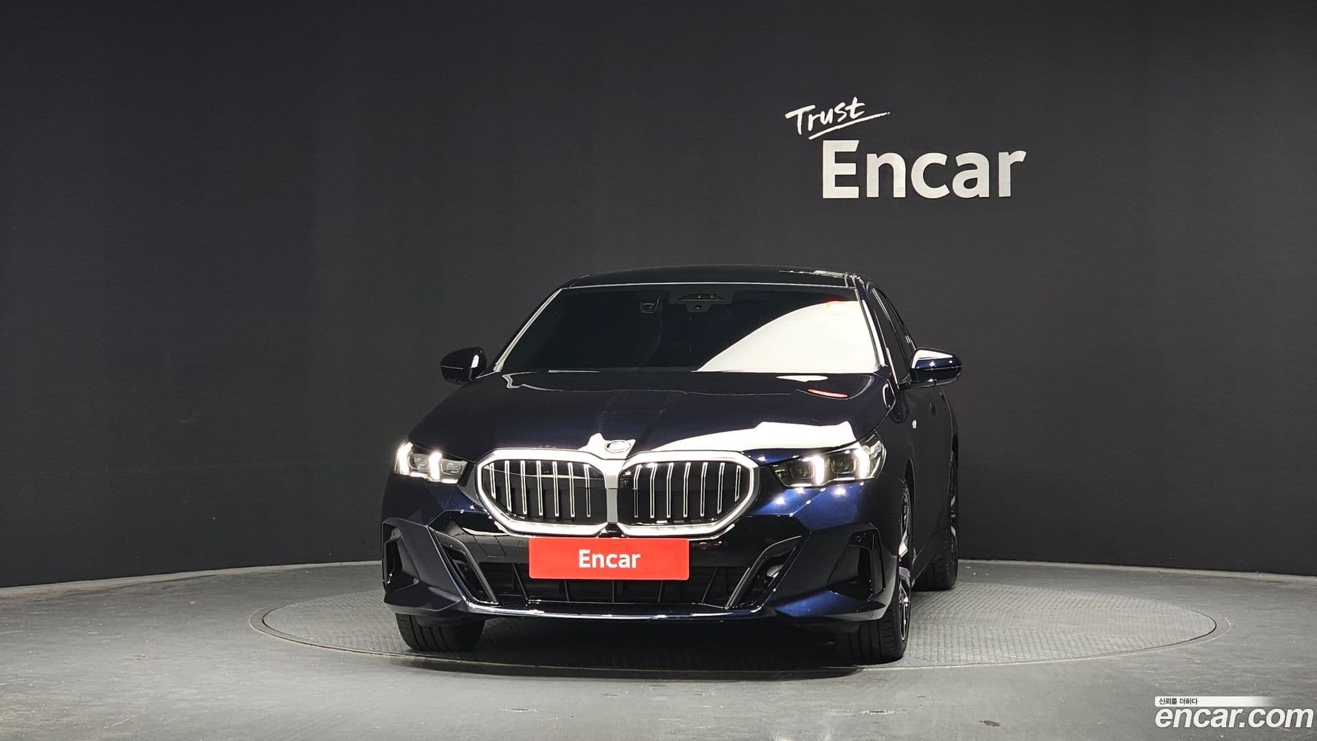 Main__Slider__Photo:5-Series BMW 2025.2-2