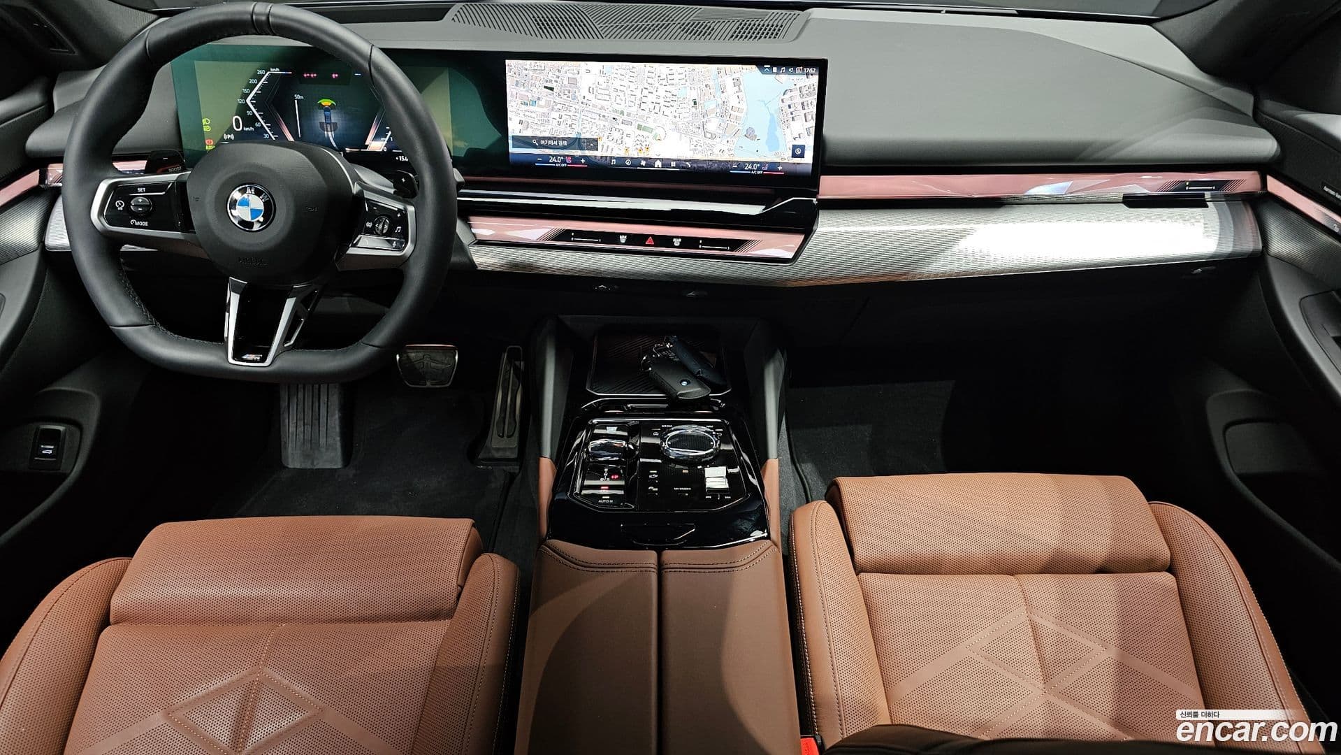 Main__Slider__Photo:5-Series BMW 2025.2-6