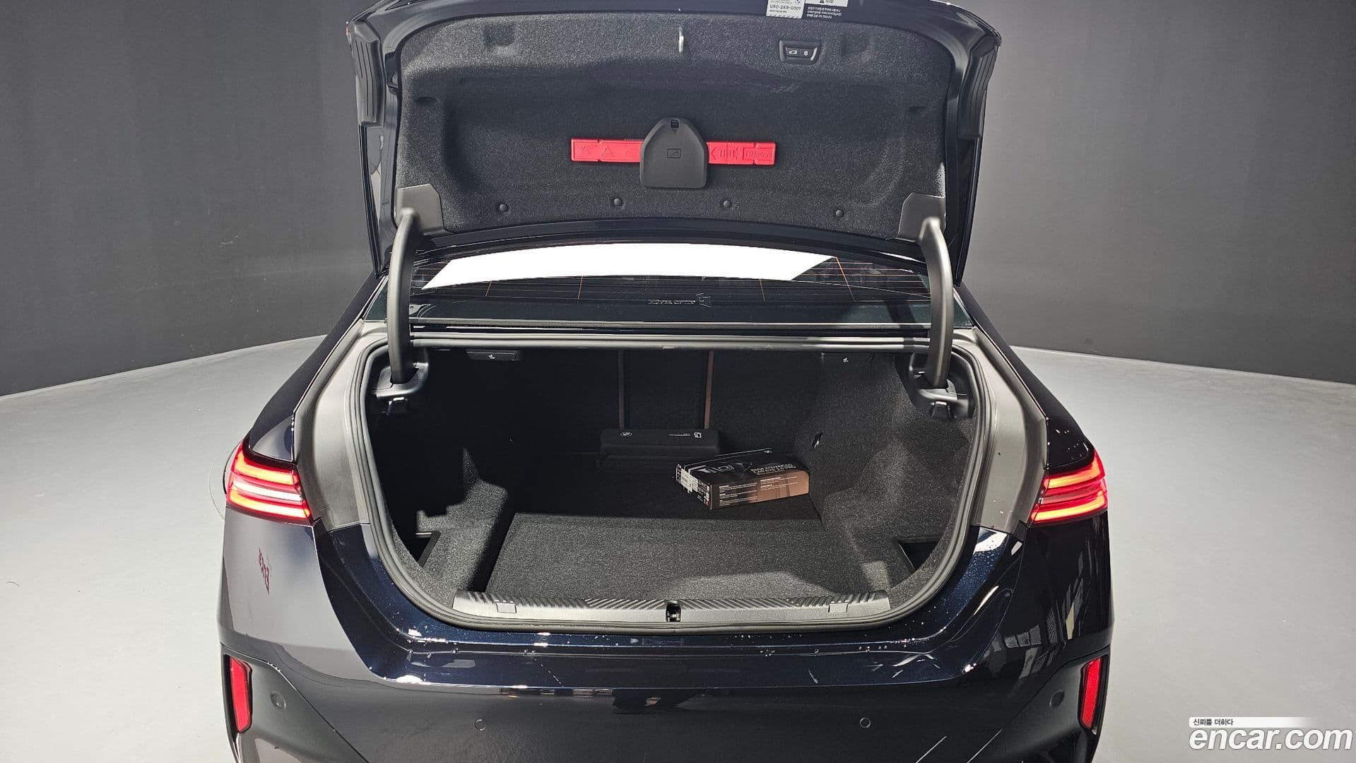 Main__Slider__Photo:5-Series BMW 2025.2-19