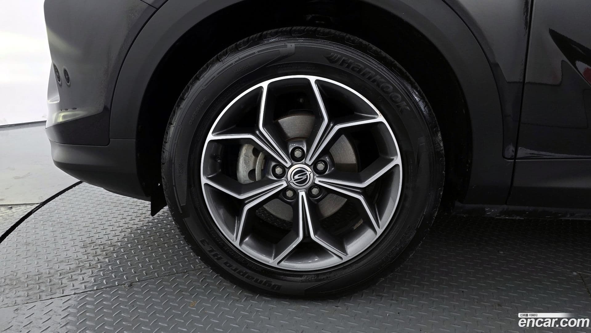 Main__Slider__Photo:KORANDO KG_Mobility_Ssangyong 2019.3-4