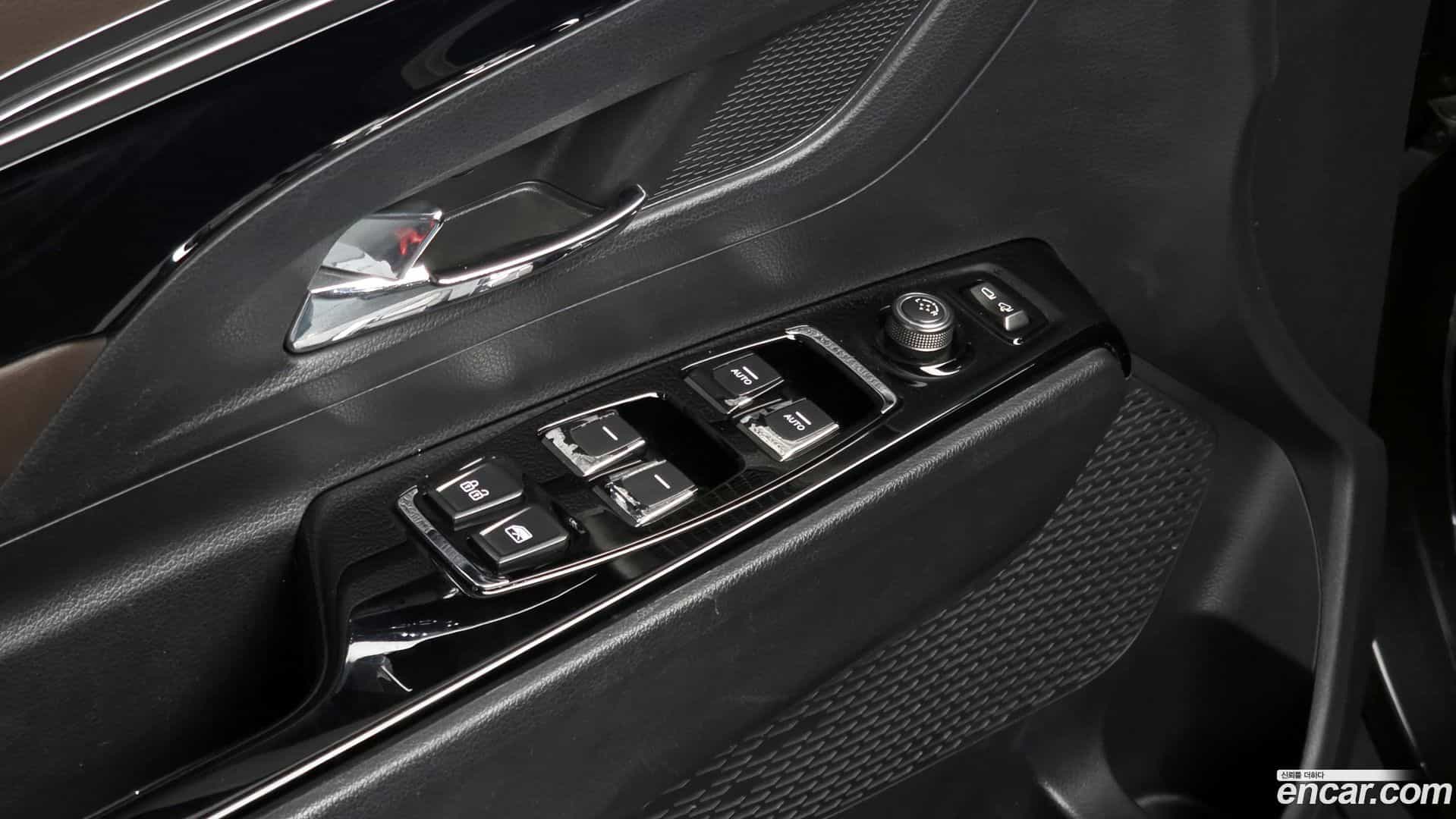 KORANDO KG_Mobility_Ssangyong 2019.3-OPTION-022