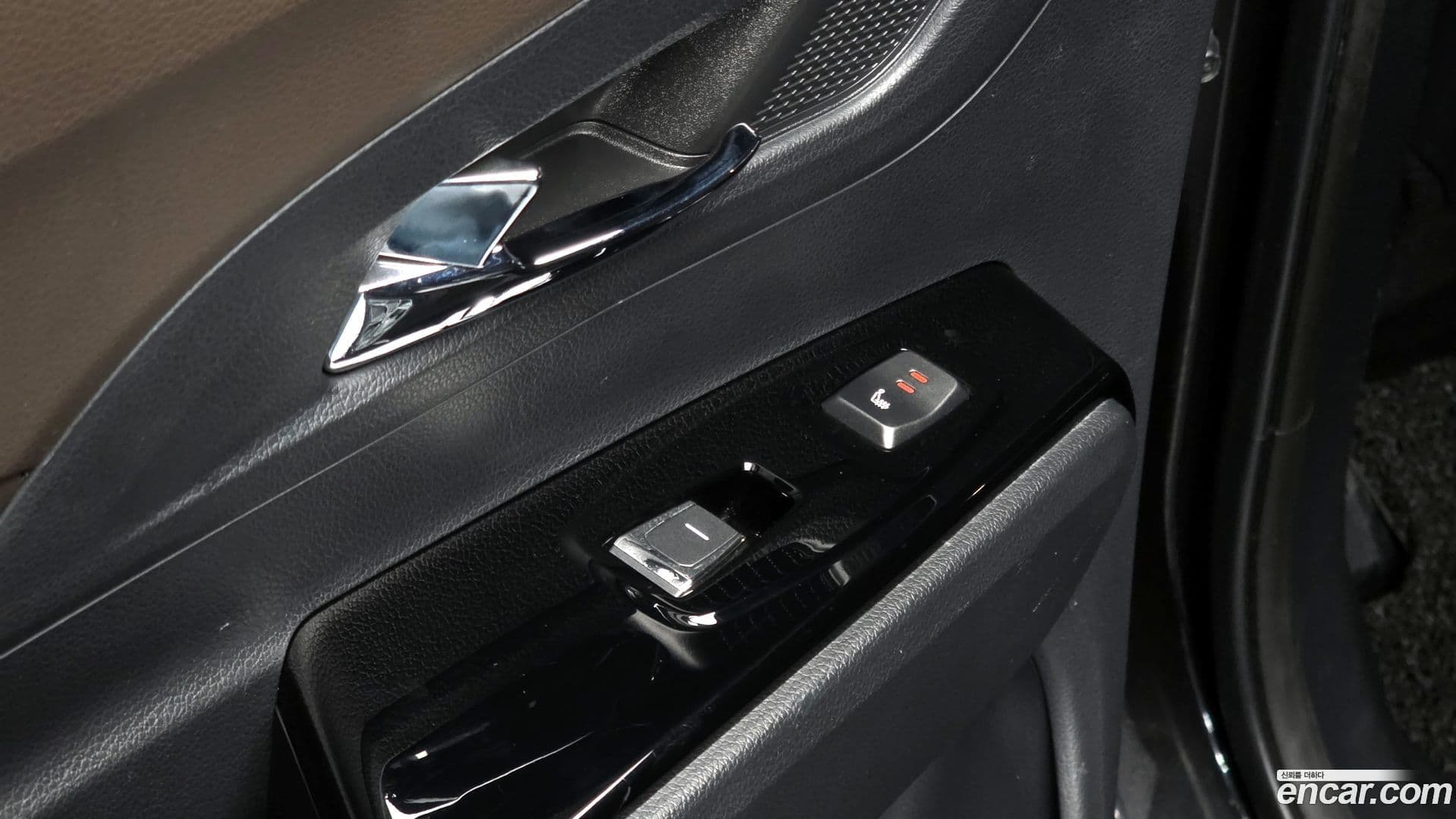 Main__Slider__Photo:KORANDO KG_Mobility_Ssangyong 2019.3-18