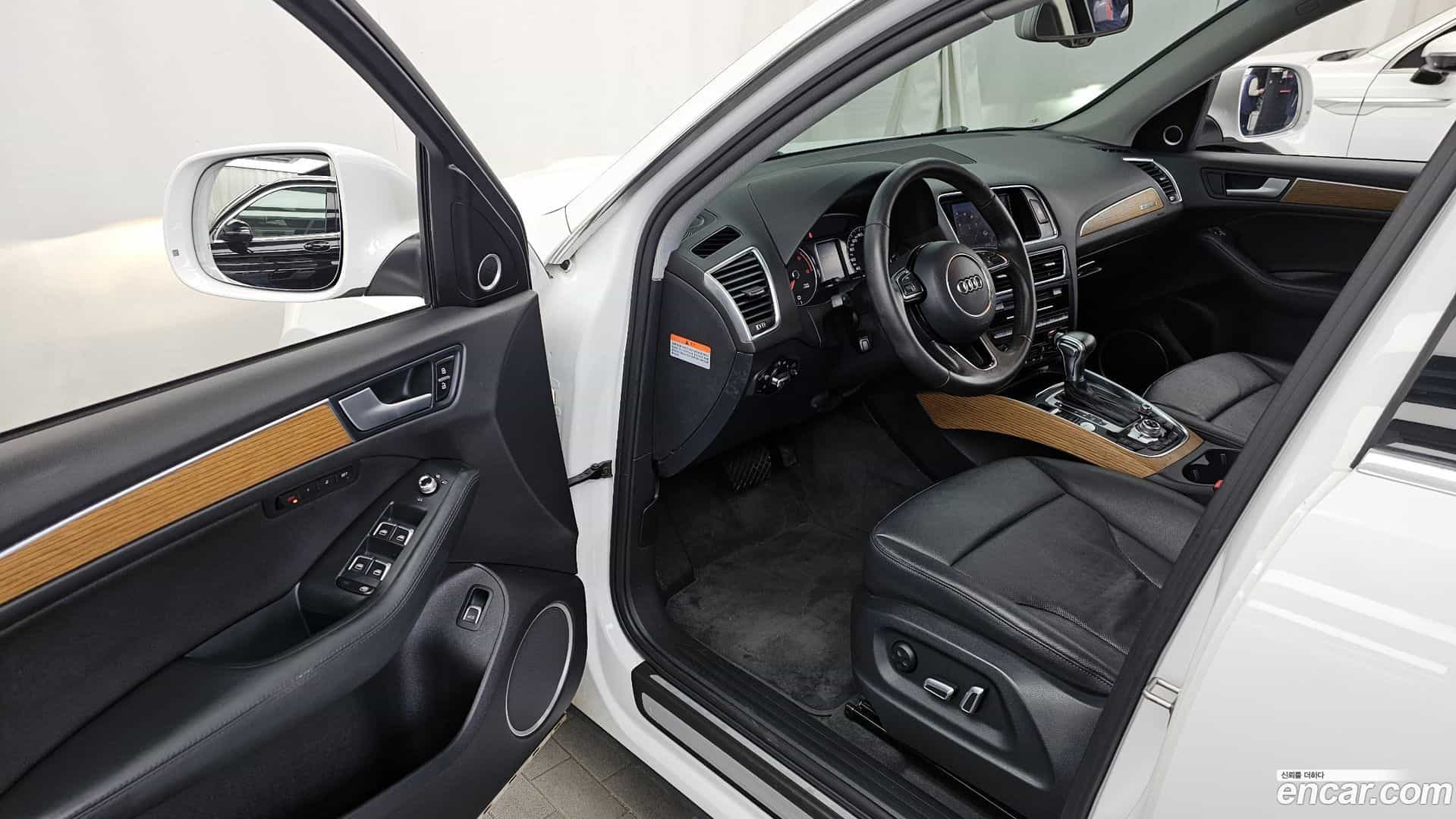 Q5 Audi 2015.0-INNER-010