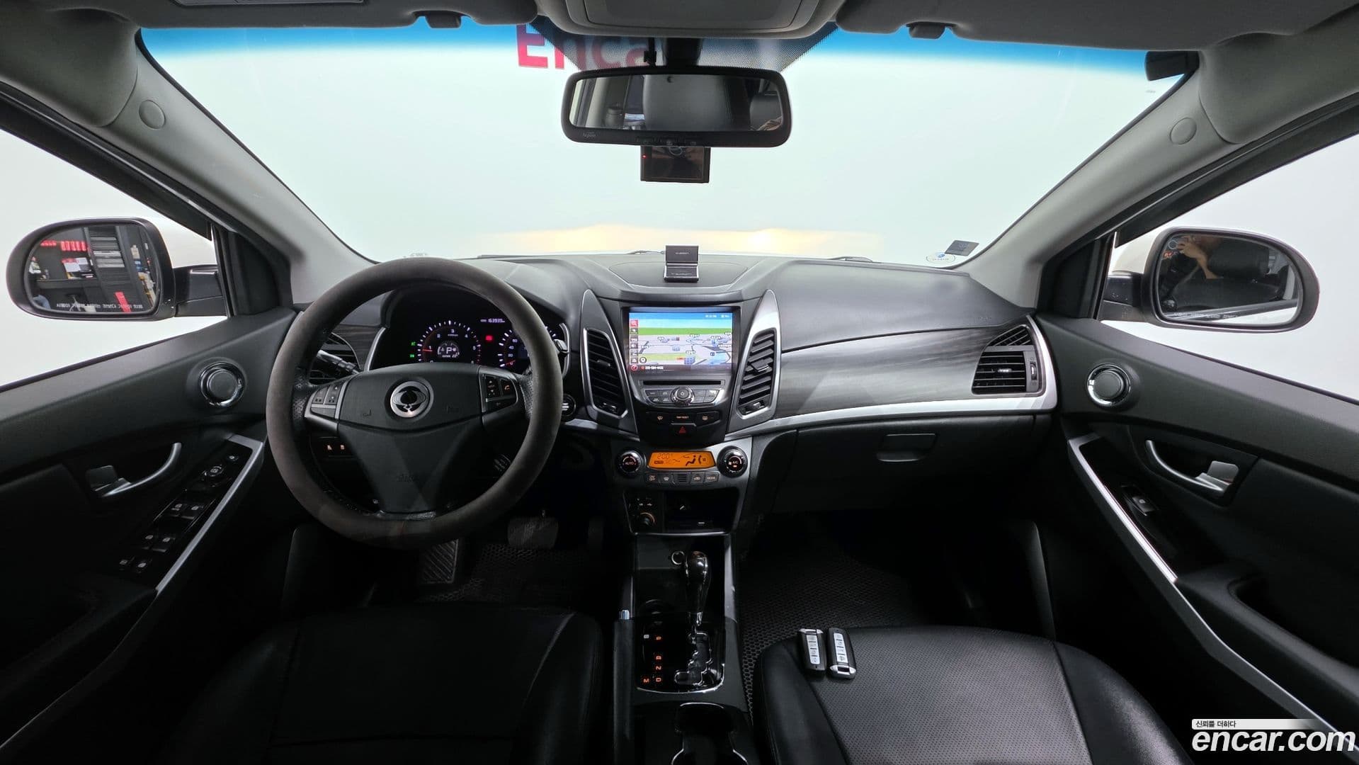 Main__Slider__Photo:KORANDO KG_Mobility_Ssangyong 2014.11-6