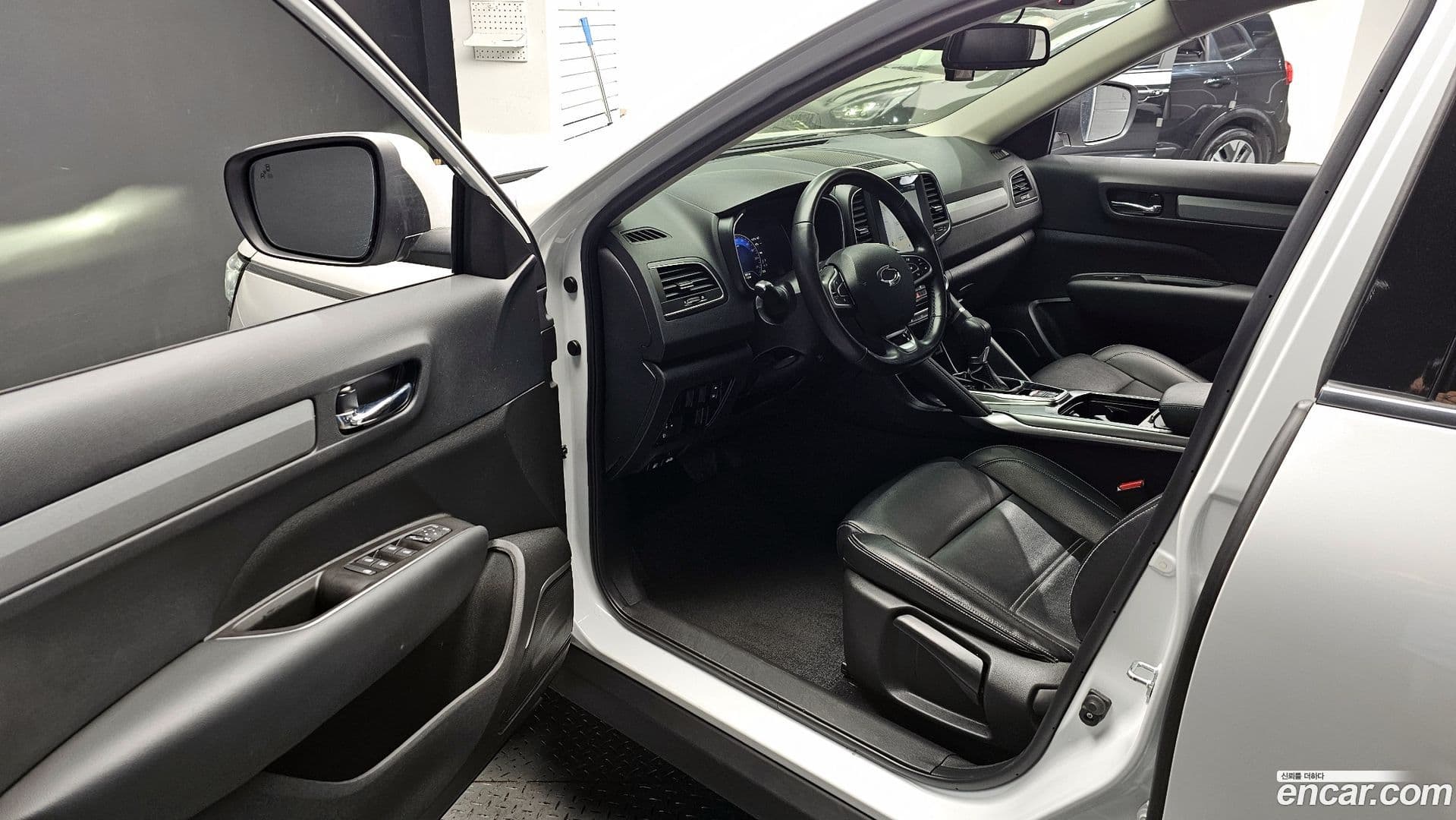 Main__Slider__Photo:QM6 Renault-KoreaSamsung 2023.5-9