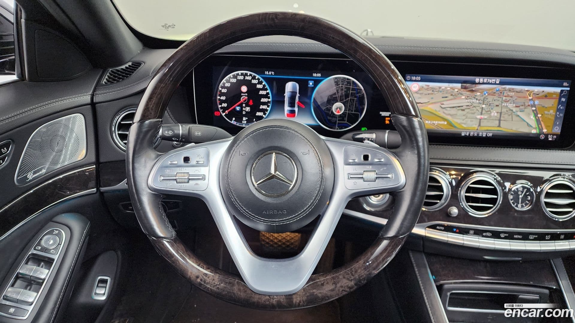 Main__Slider__Photo:S-Class Mercedes-Benz 2018.0-12