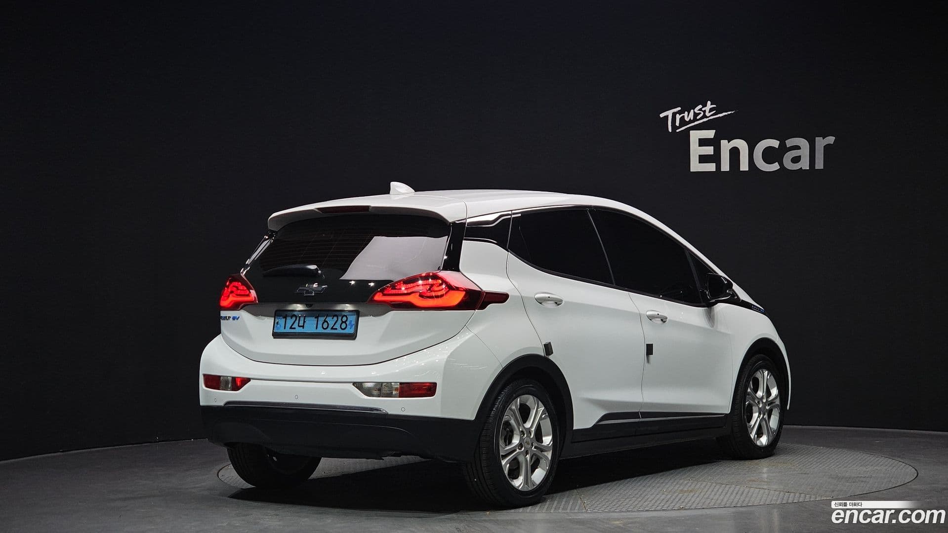 Main__Slider__Photo:Bolt EV ChevroletGMDaewoo 2019.11-1