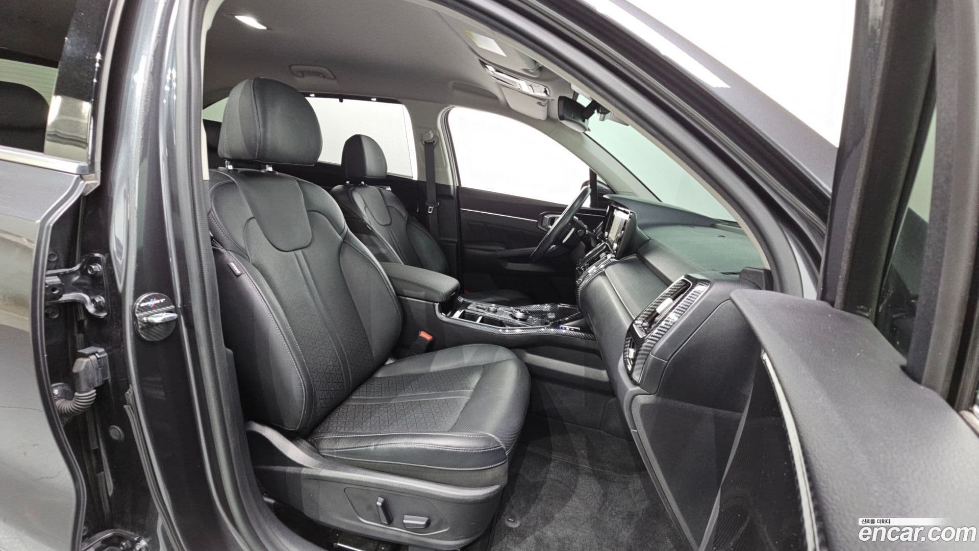 Main__Slider__Photo:Sorento Kia 2021.9-10