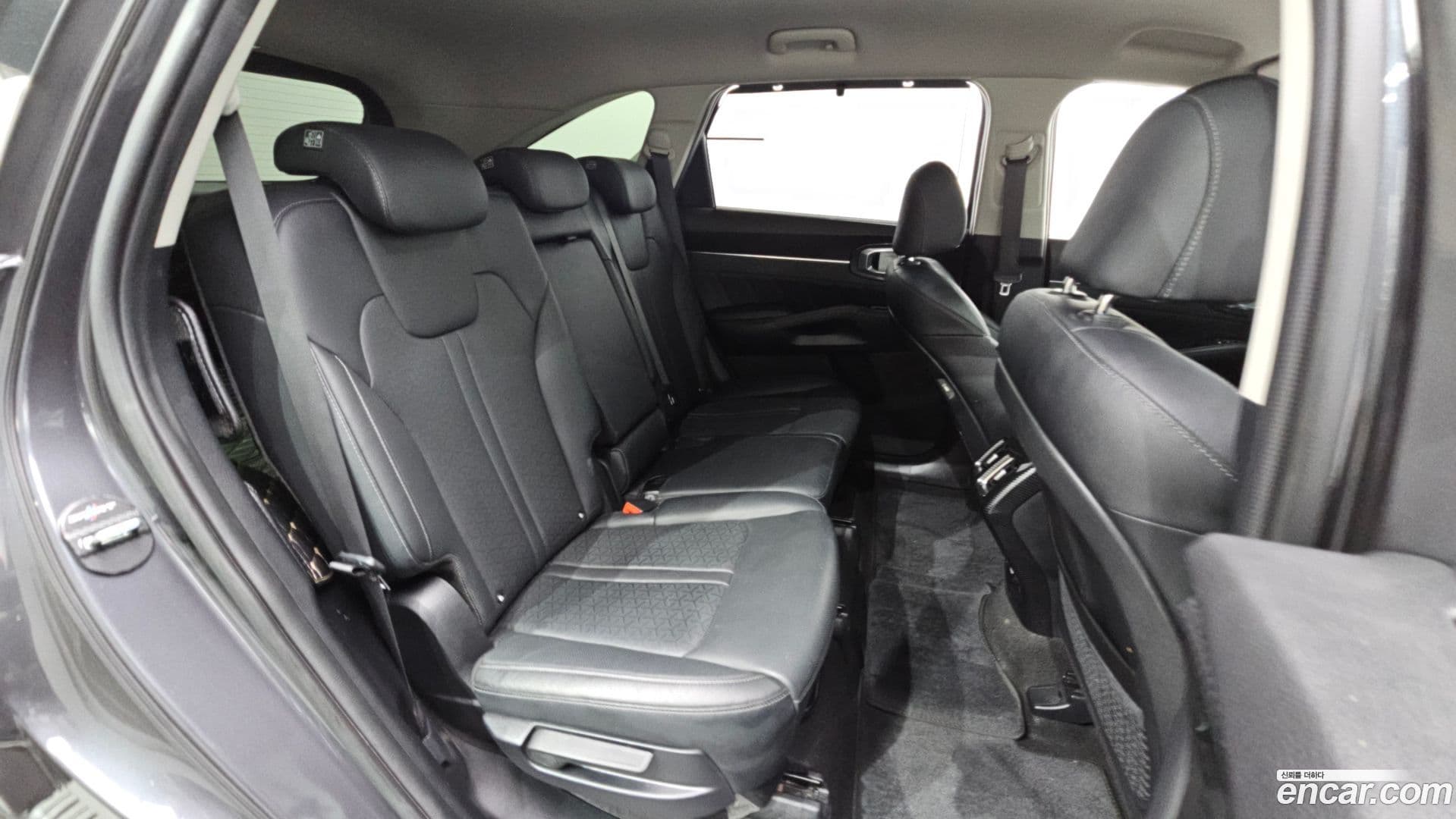 Main__Slider__Photo:Sorento Kia 2021.9-11