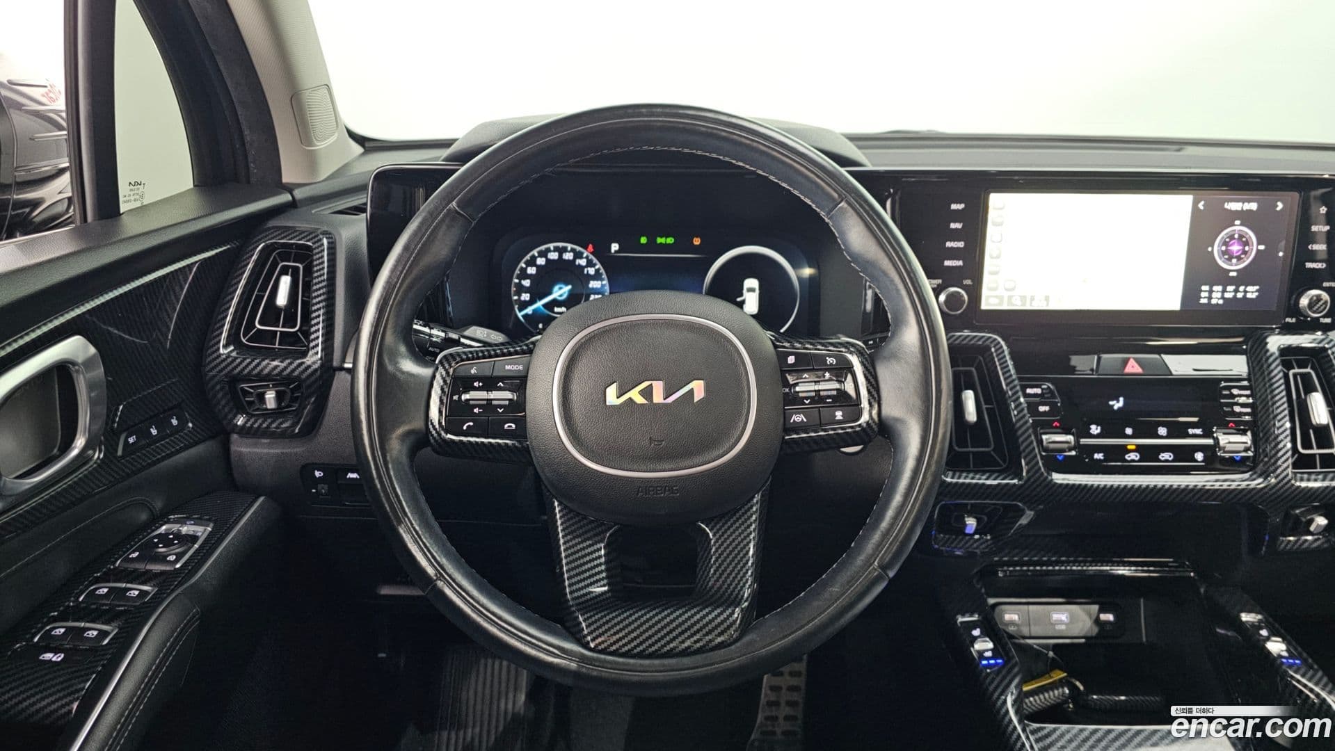 Main__Slider__Photo:Sorento Kia 2021.9-13