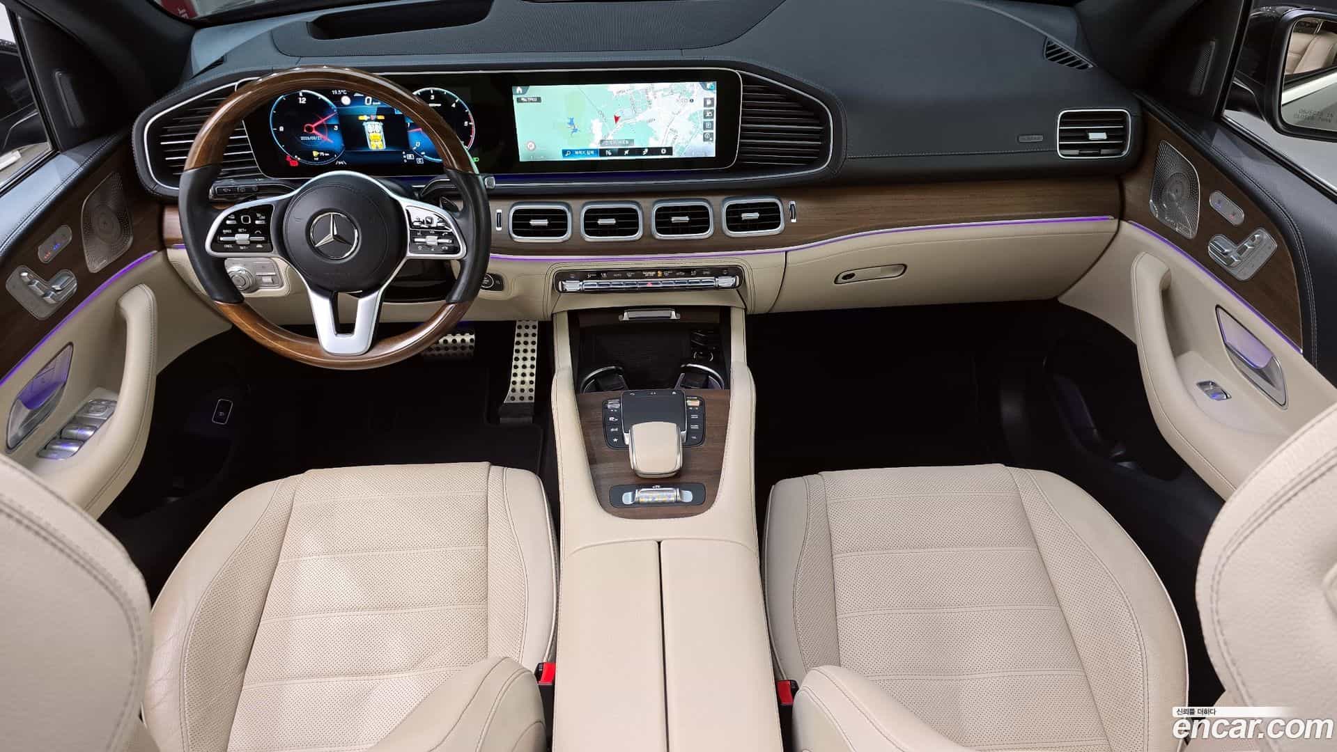 GLS-Class Mercedes-Benz 2021.10-INNER-007