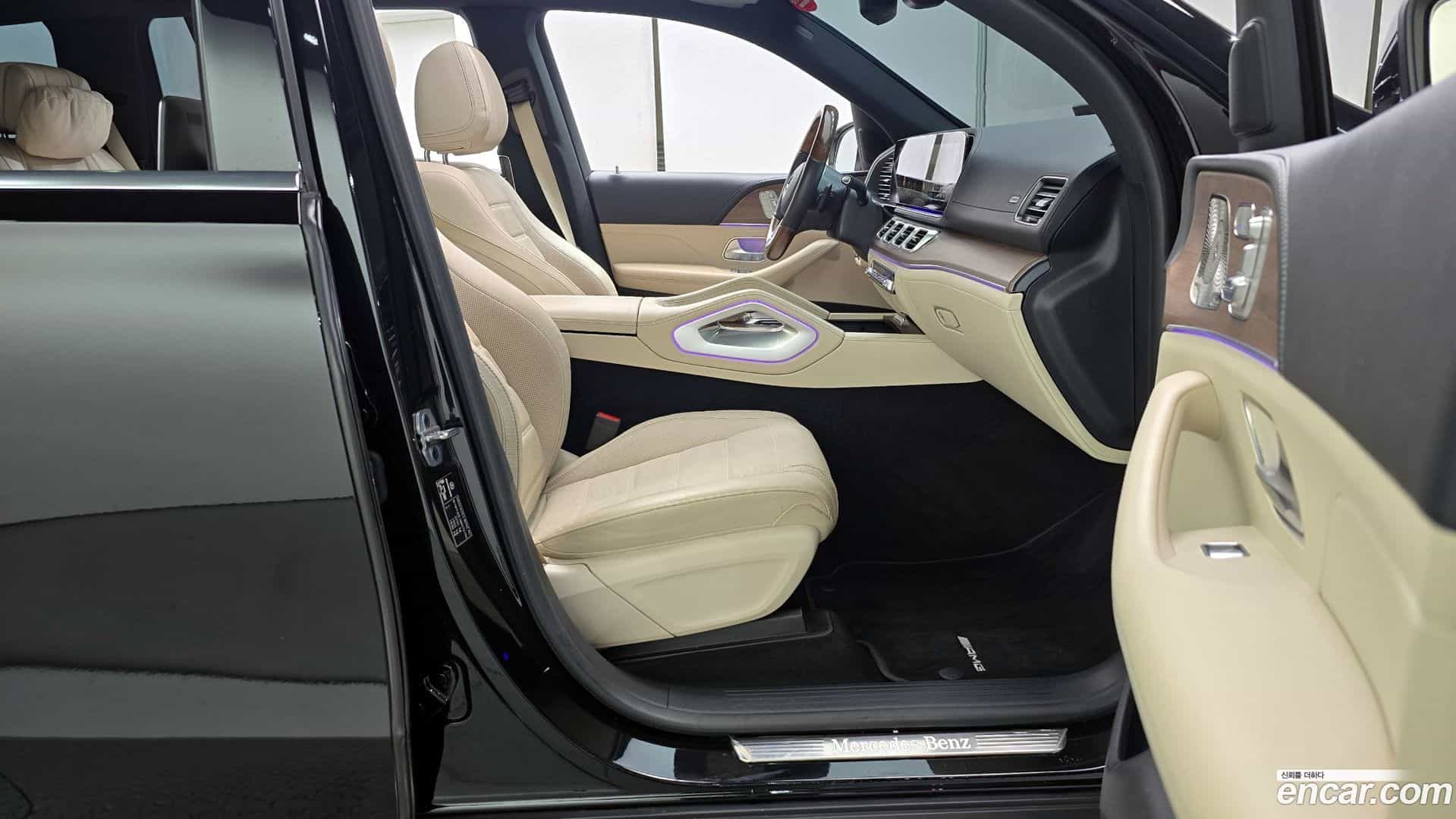 GLS-Class Mercedes-Benz 2021.10-INNER-010