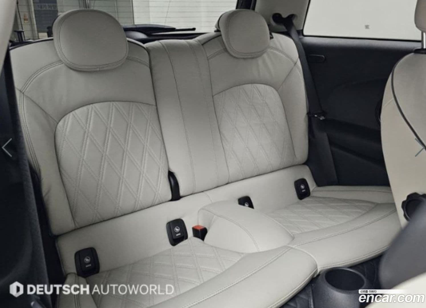 Main__Slider__Photo:Cooper Mini 2022.11-10