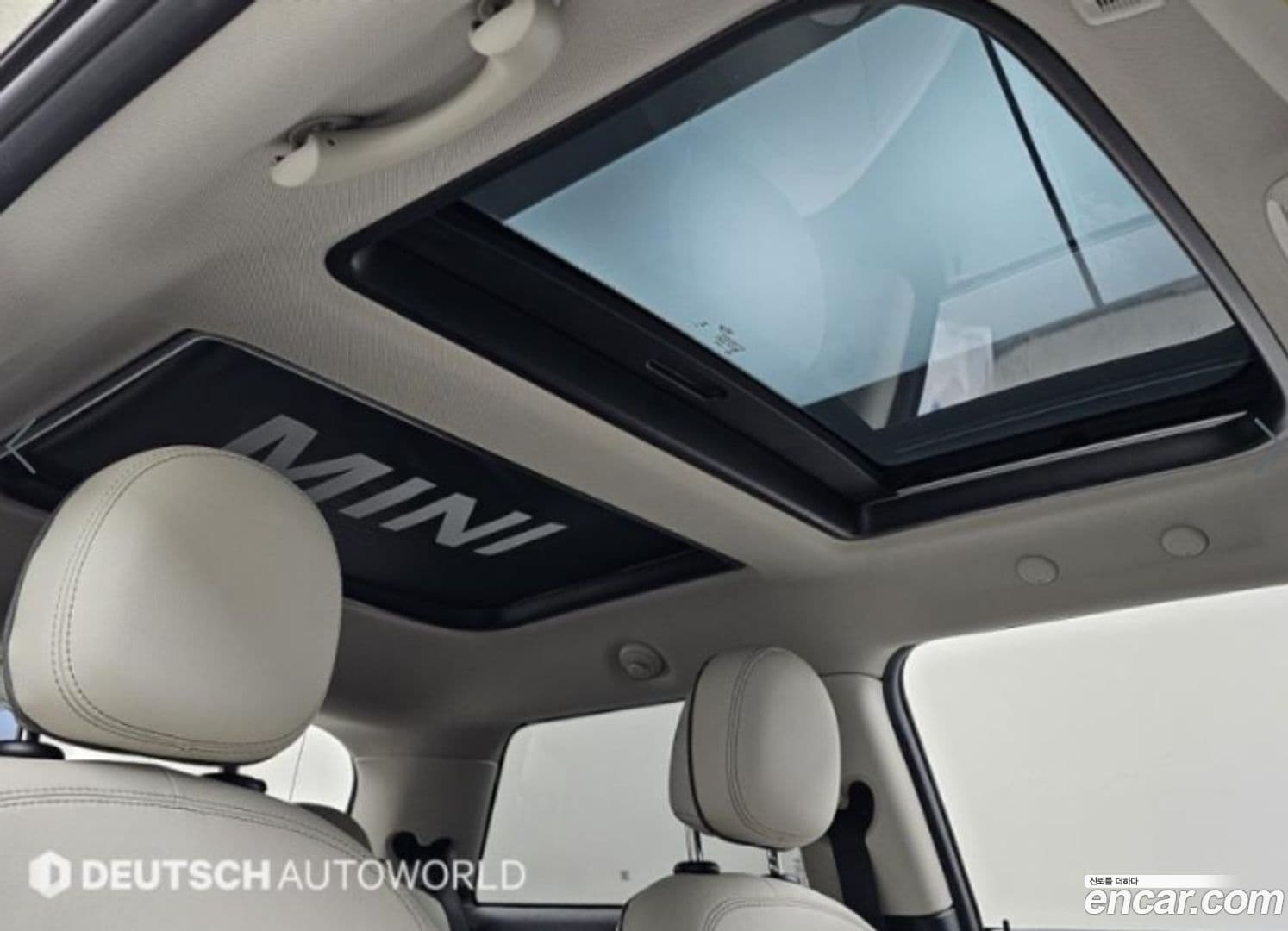 Main__Slider__Photo:Cooper Mini 2022.11-17