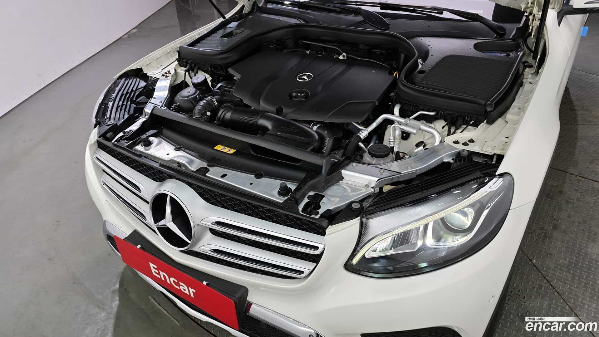 GLC-Class Mercedes-Benz 2018.7-OUTER-006