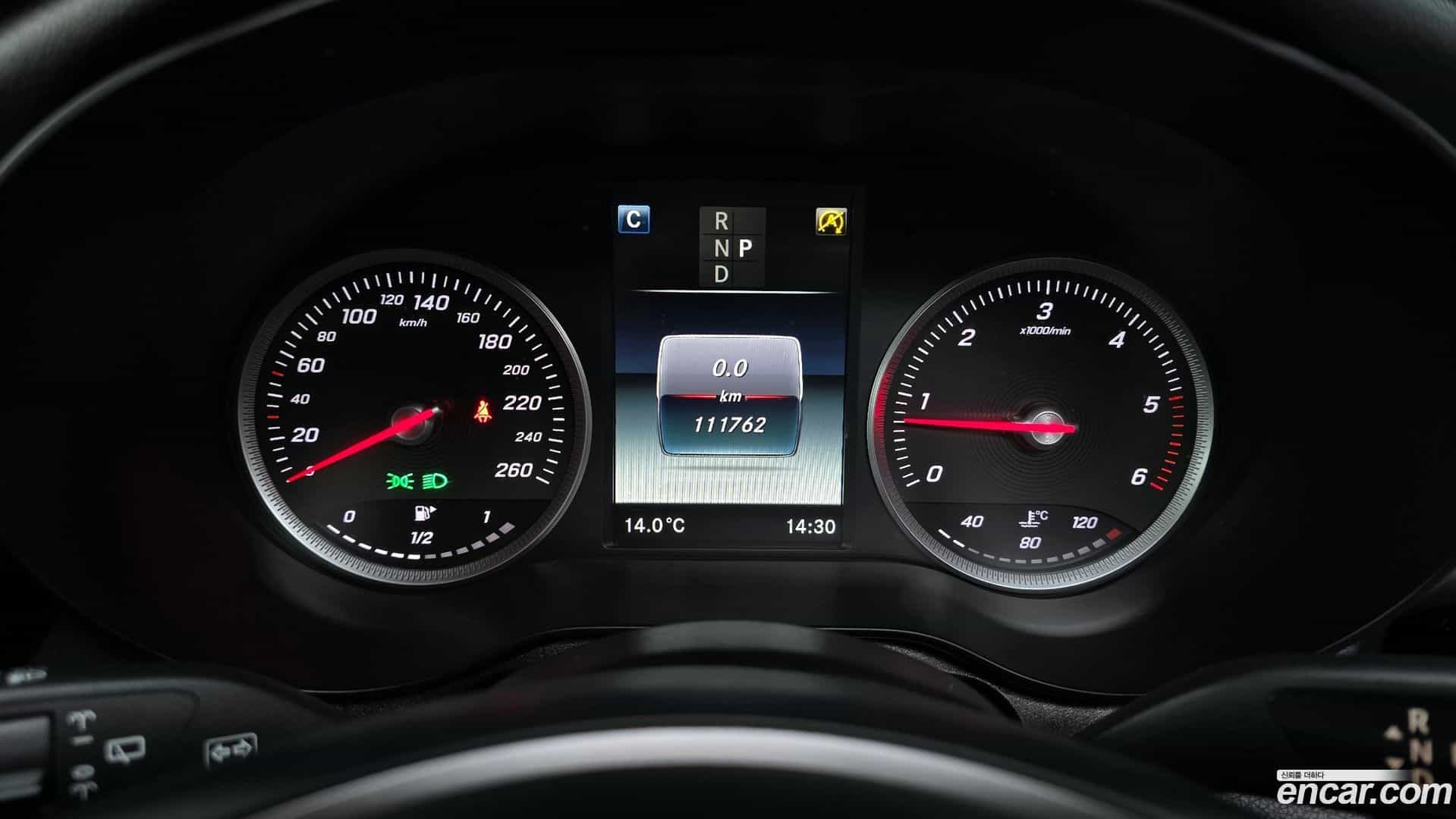 GLC-Class Mercedes-Benz 2018.7-INNER-008