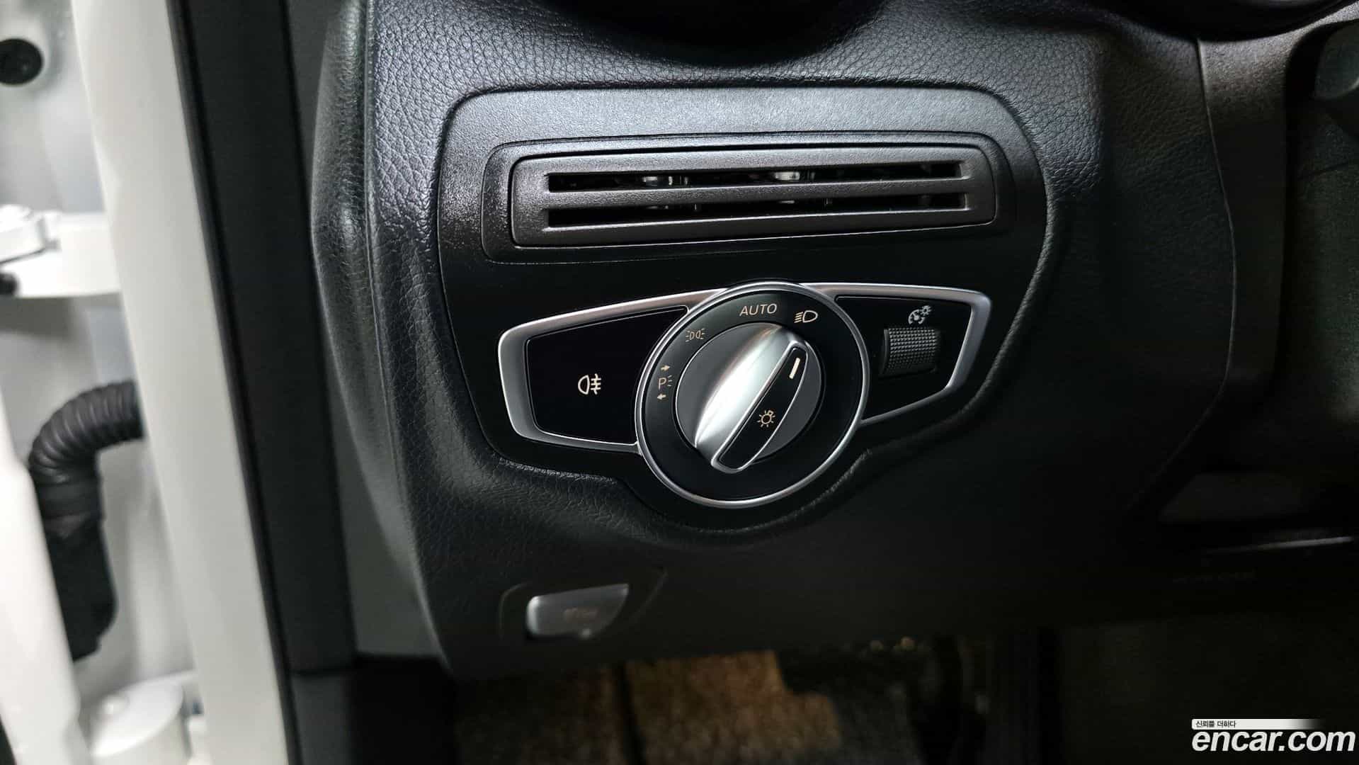 GLC-Class Mercedes-Benz 2018.7-OPTION-017