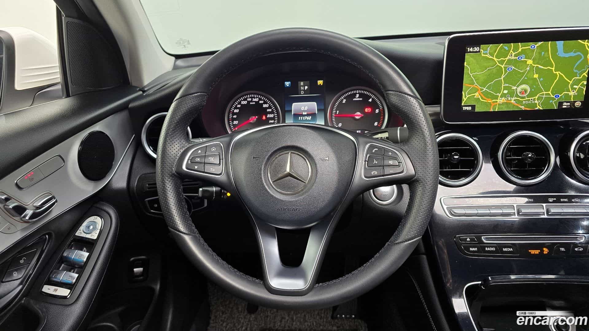 GLC-Class Mercedes-Benz 2018.7-OPTION-019